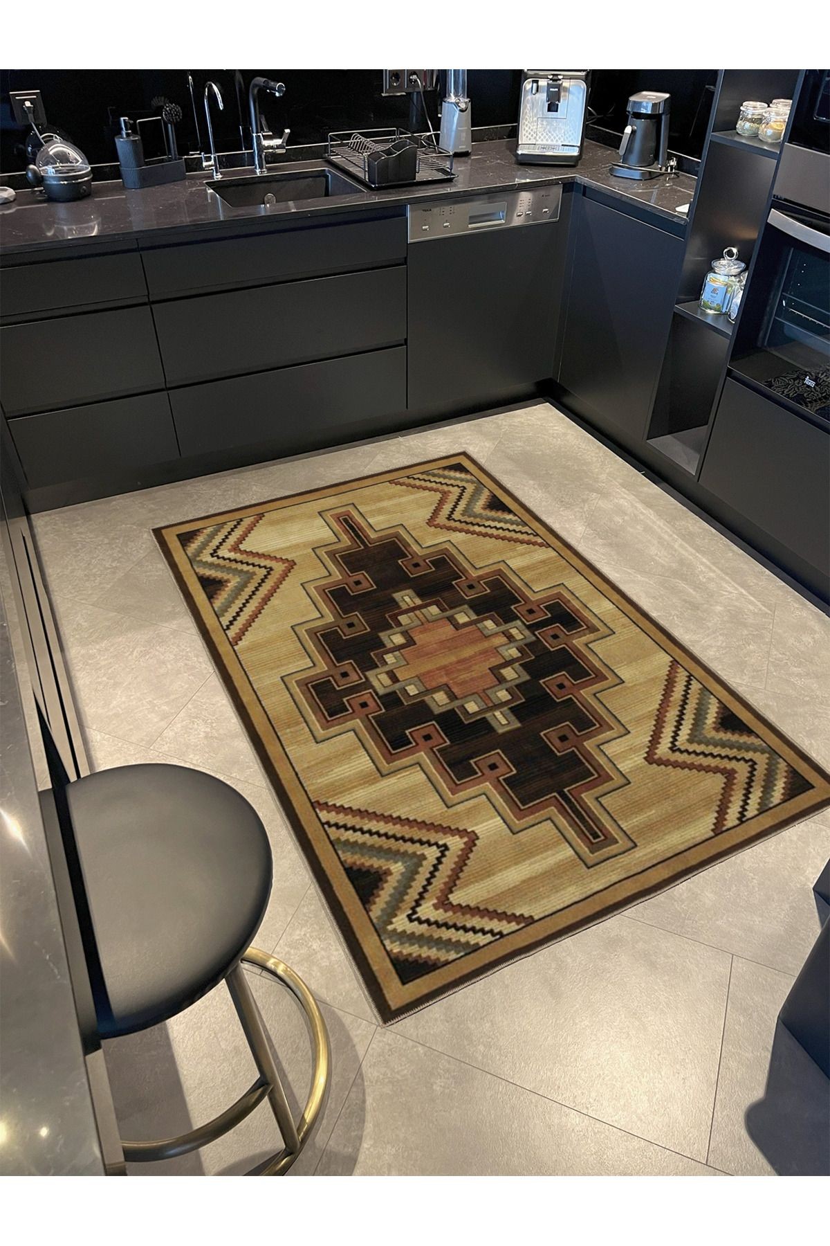 Bej Kahverengi Temalı Motifli Etnik Geometrik Desenli Vintage Dekoratif Halı 3532