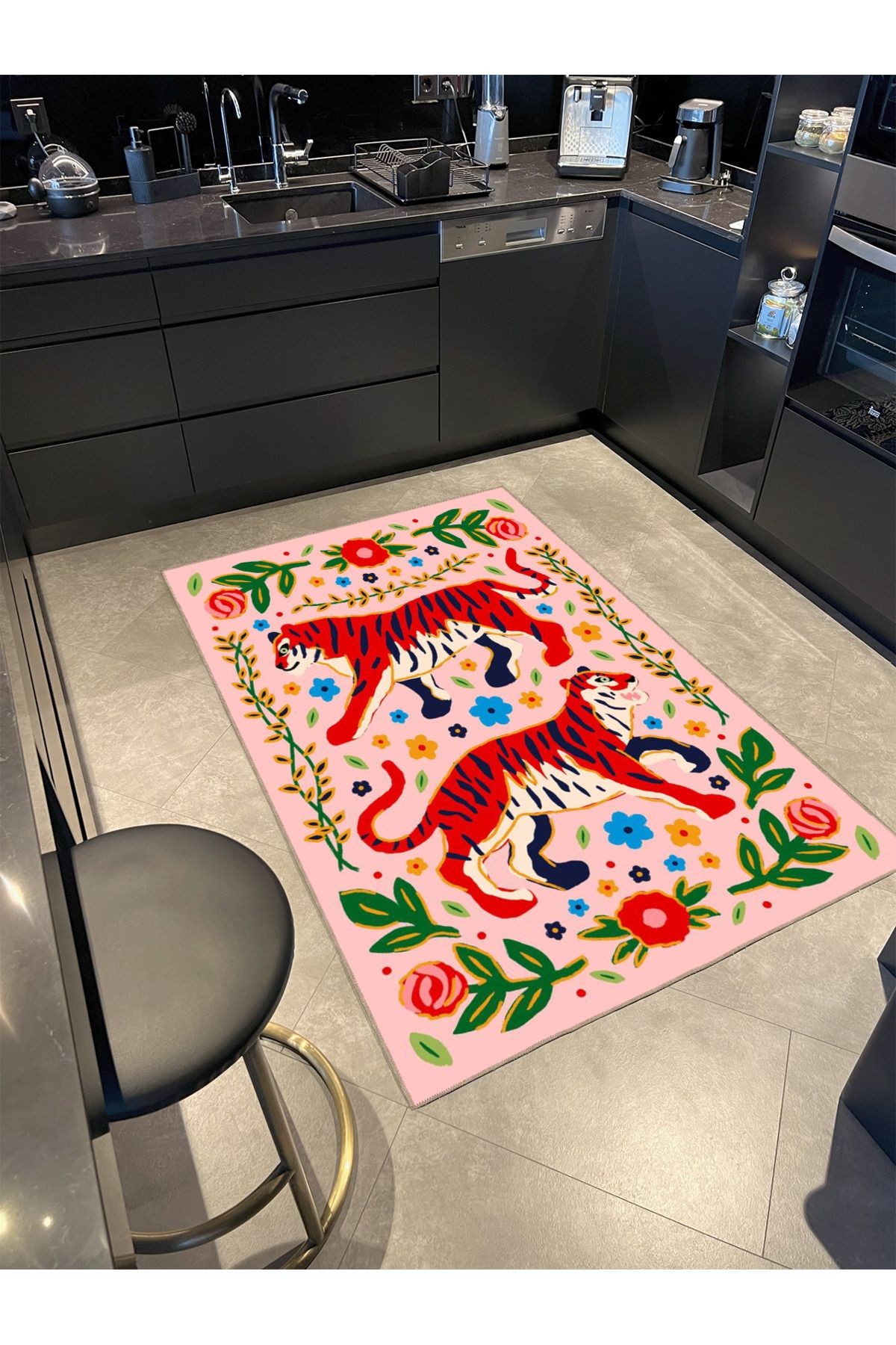 Kırmızı Kaplan ve Çiçek Desenli Halı 3751