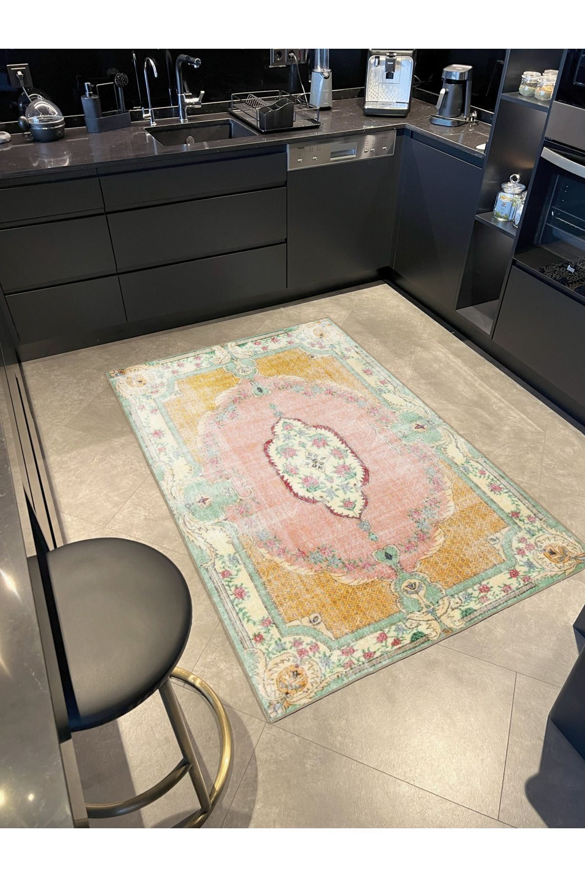 Çok Renkli Geleneksel Motif Çiçek Desenli Vintage Dekoratif Halı 3347