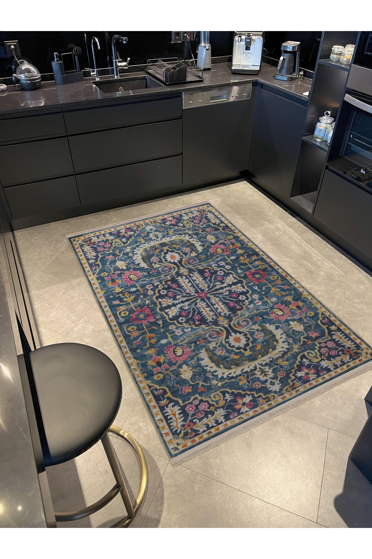 Mavi Temalı Çok Renkli Geleneksel Motif Etnik Çiçek Desenli Vintage Dekoratif Halı 2442