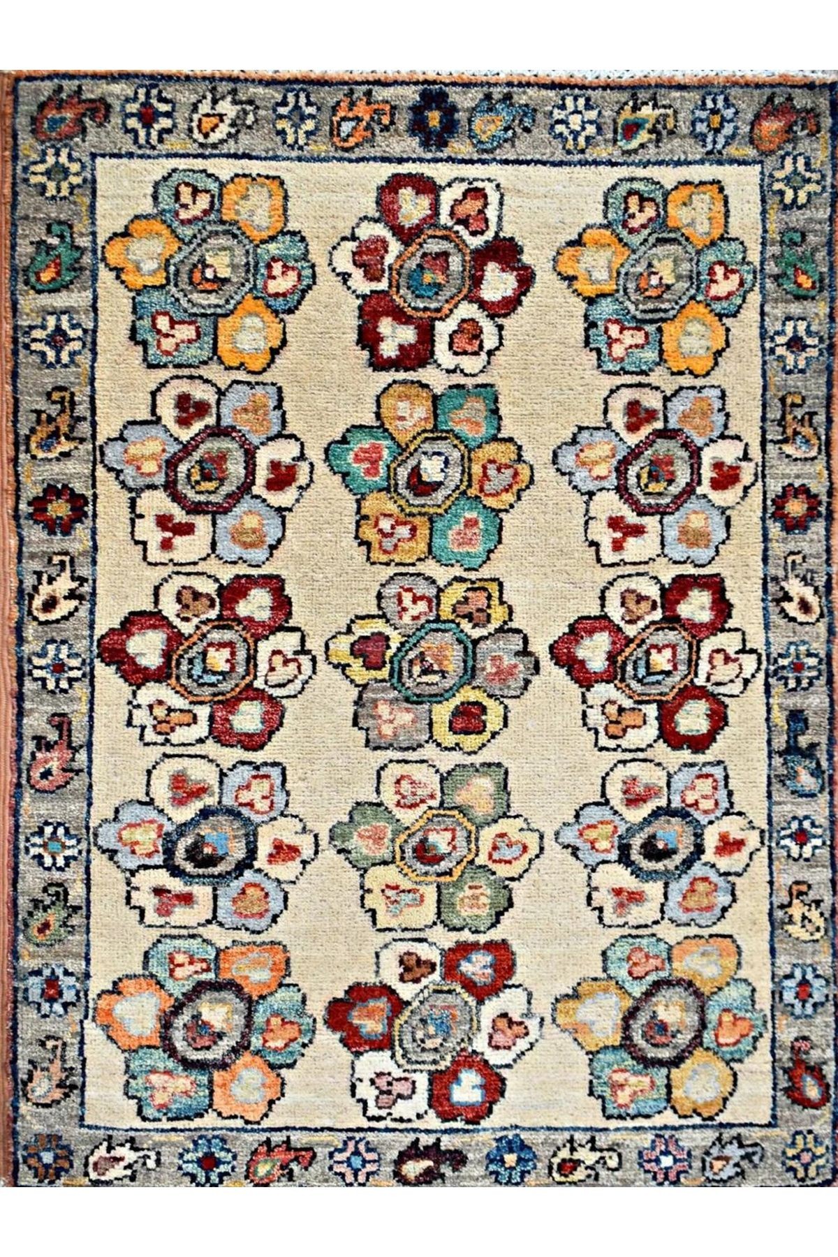 Asena Koleksiyonu Çok Renkli Çiçek Motifli Geleneksel Desenli Vintage Dekoratif Halı 19
