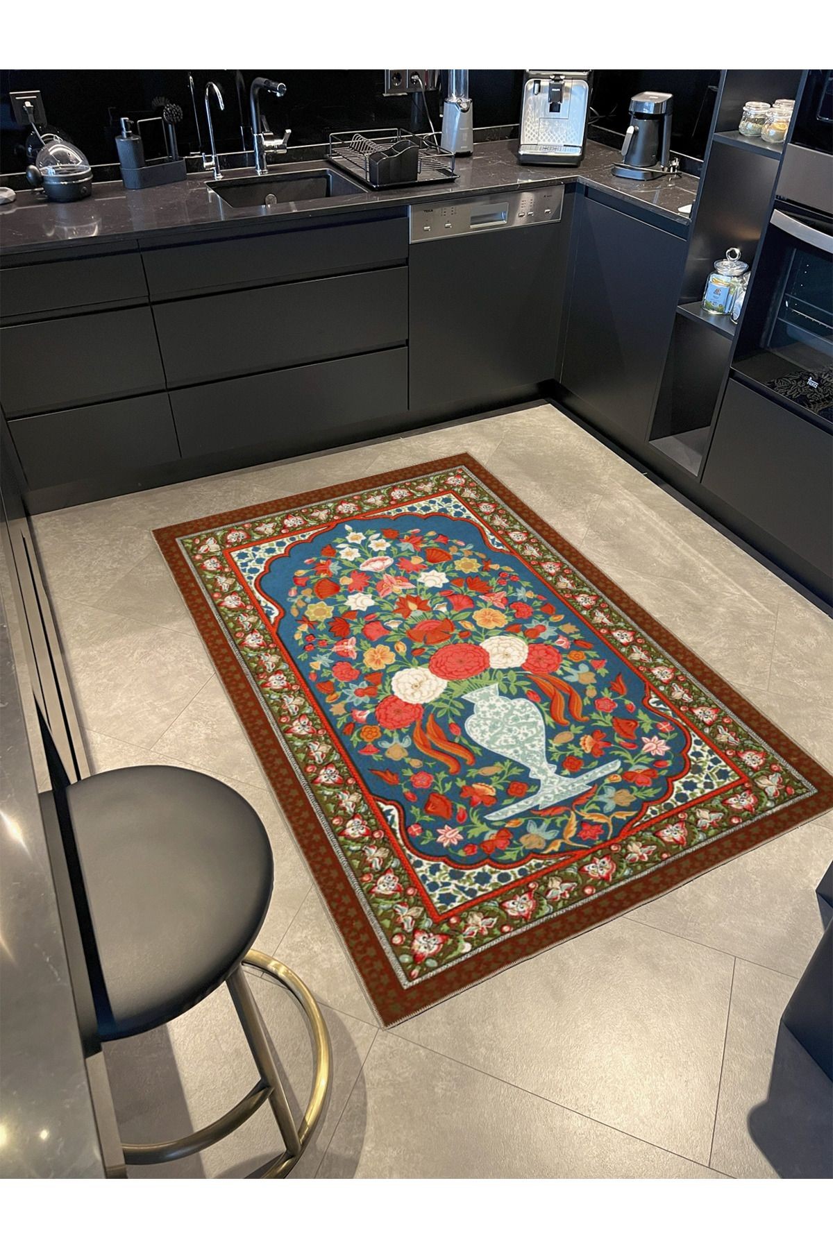 Geometrik Renkli Vazo ve Çiçek Desenli Dekoratif Dokuma Taban Halı miravip32