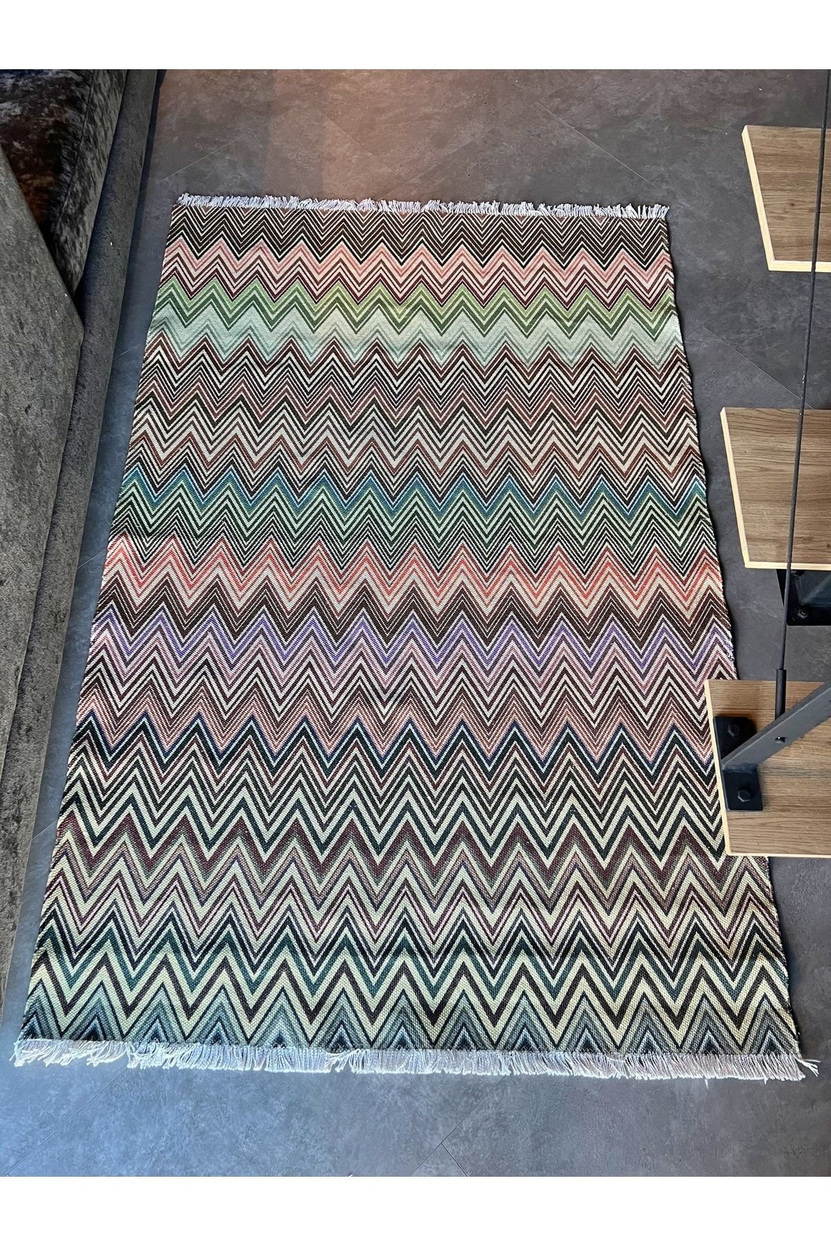 Cotton 544 Pastel Tonlarda Çok Renkli Zigzag Desenli Kilim