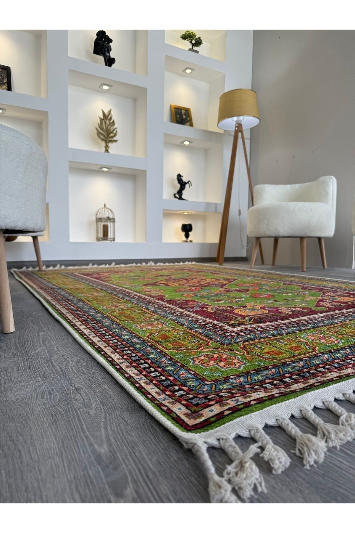Opal Yeşil Antik Desenli Püskül Detaylı Dokuma Taban Modern Dekoratif Halı opal04