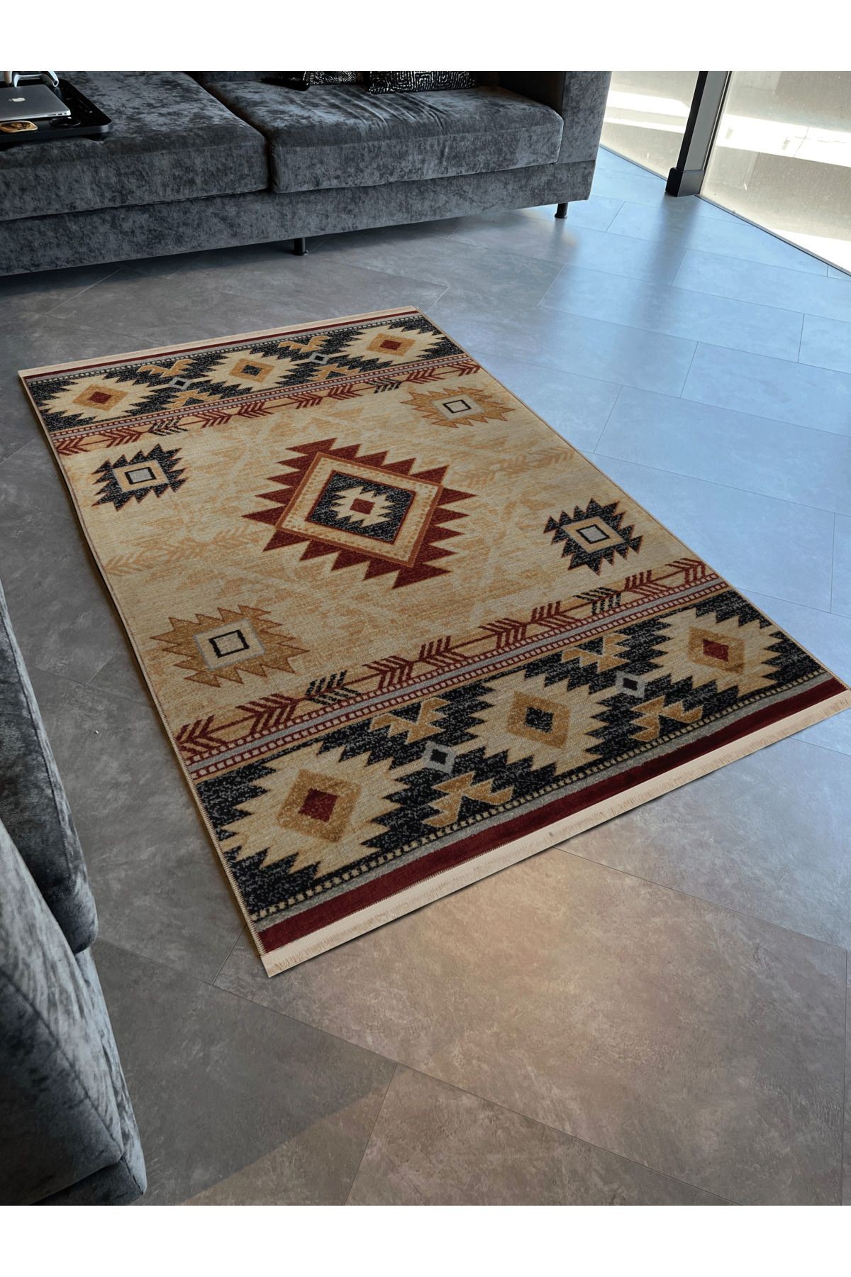 Bej Temalı Geleneksel Motif Desenli Saçaklı Vintage Dekoratif Halı 3080