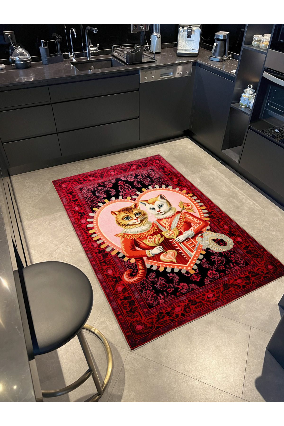 Dido 2 Koleksiyonu Kırmızı Pembe Temalı Motifli Asil Kedi Desenli Vintage Dekoratif Halı 3238