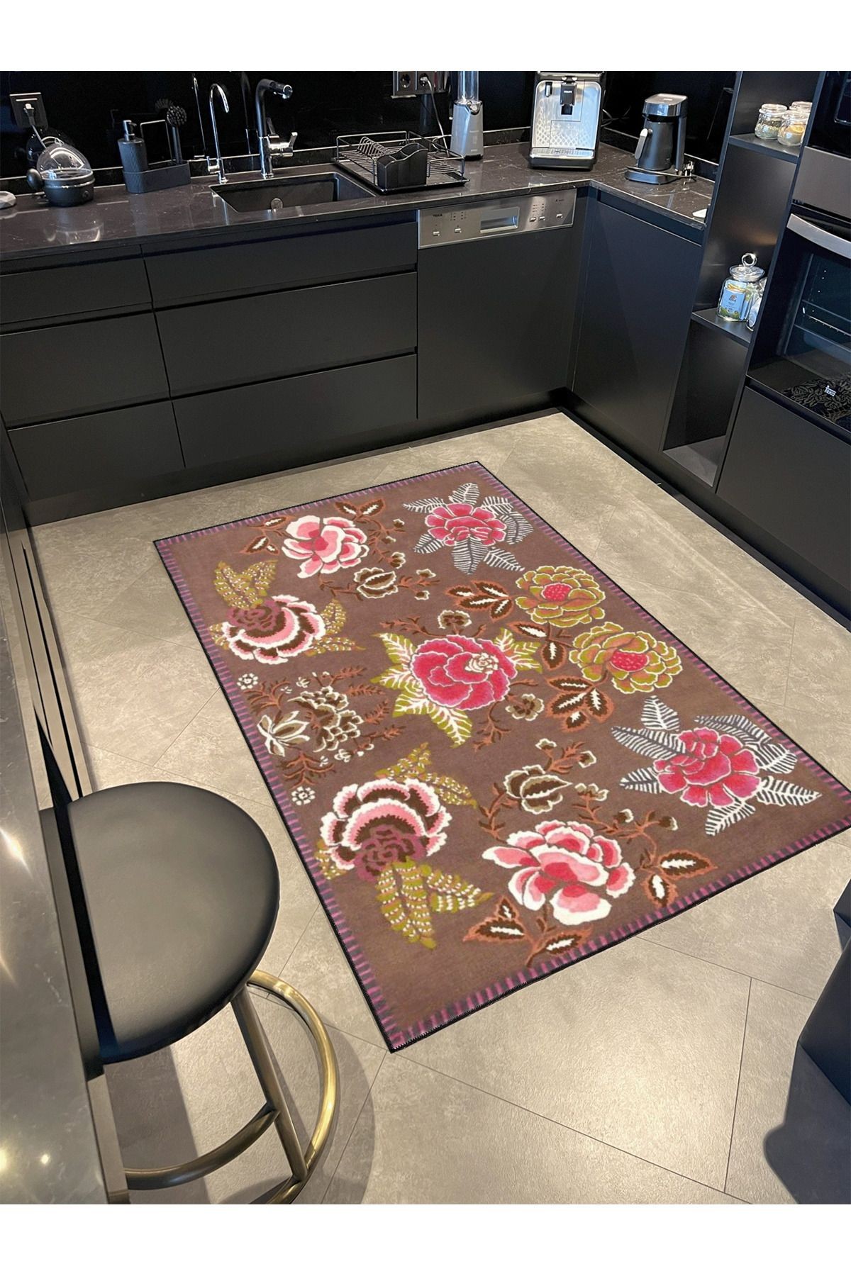 Kahverengi Renkli Çiçekli Desenli Dekoratif Halı miravip575