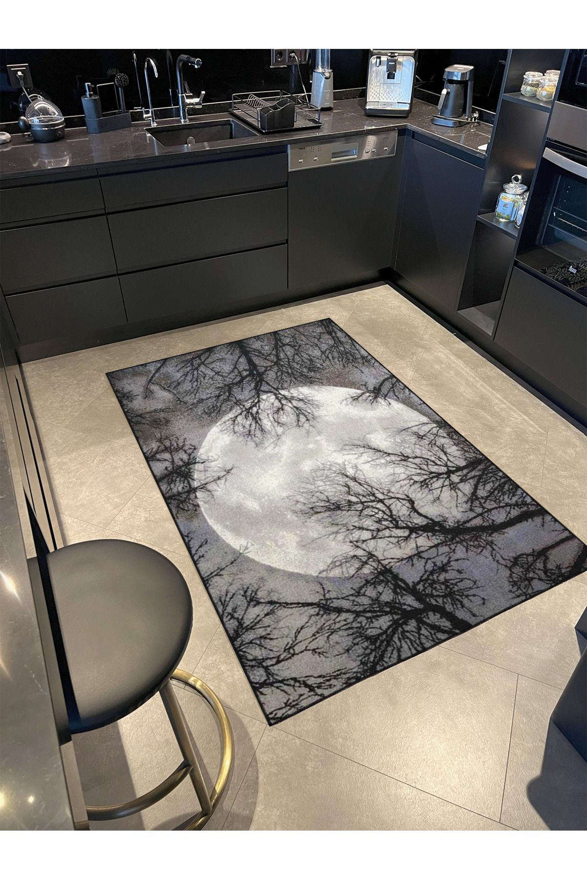 Gri Temalı Ağaç ve Ay Desenli Kreatif Modern Dekoratif Halı 3892