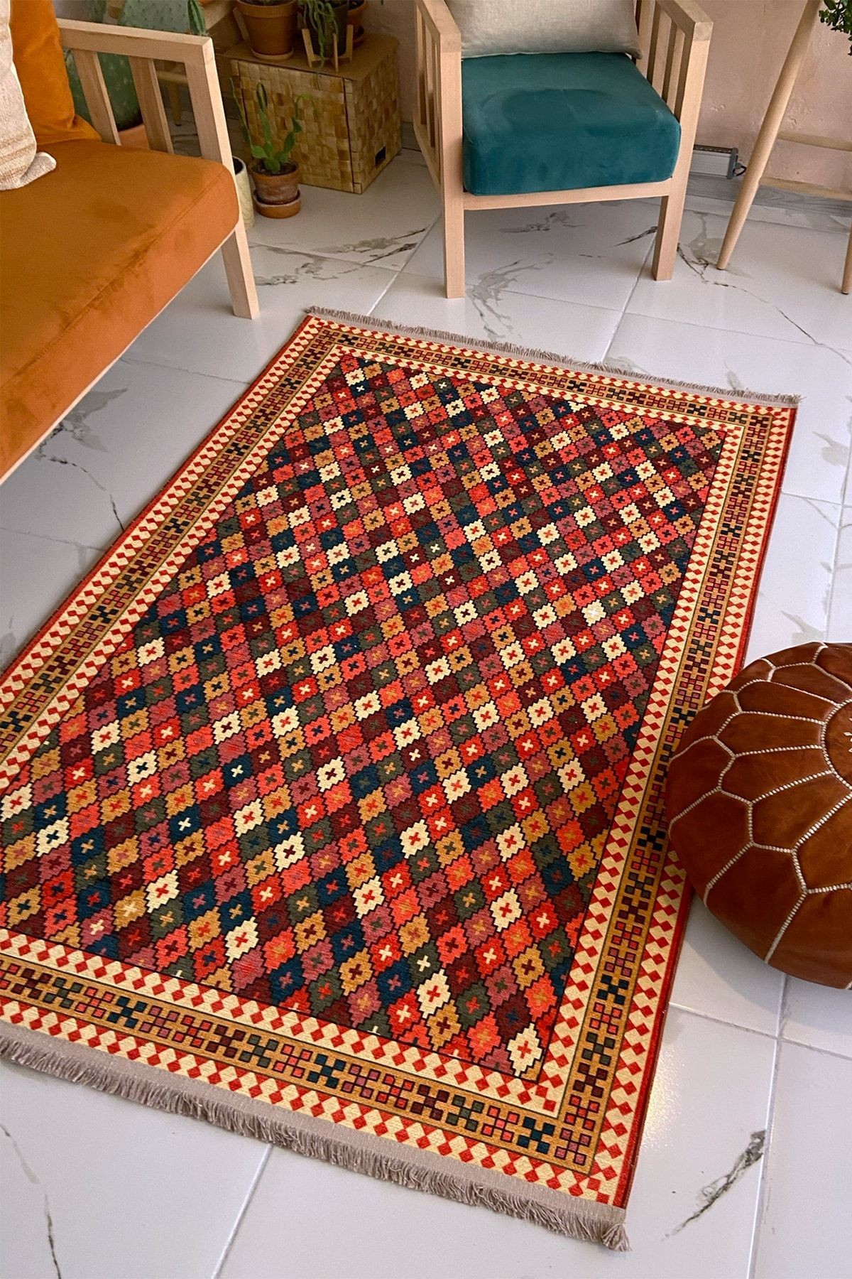 Kiremit Geometrik Desen Halı