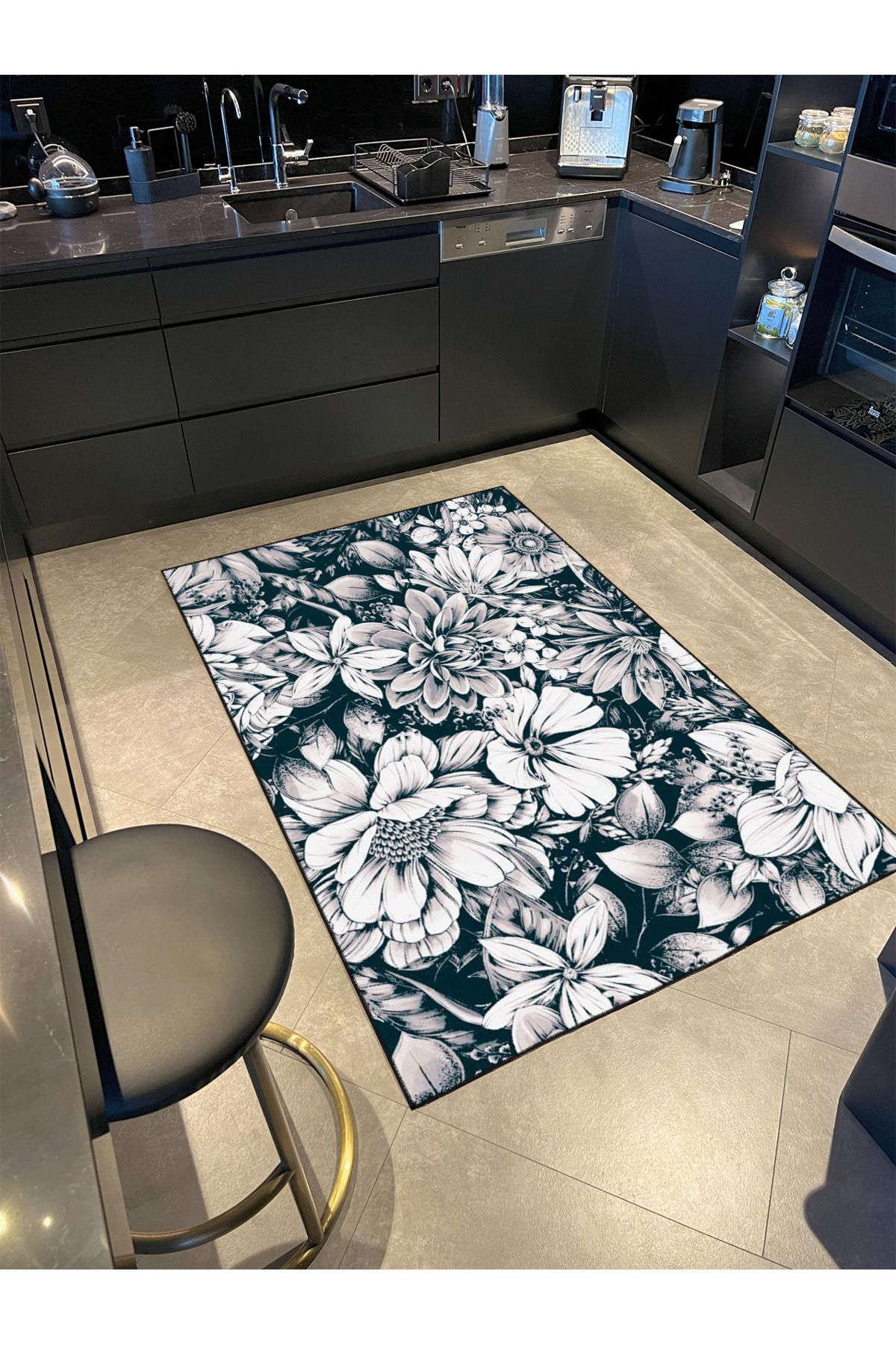Beyaz Temalı Siyah Floral Çizgili Desenli Dokuma Taban Halı ve Yıkanabilir Halı miravip9924