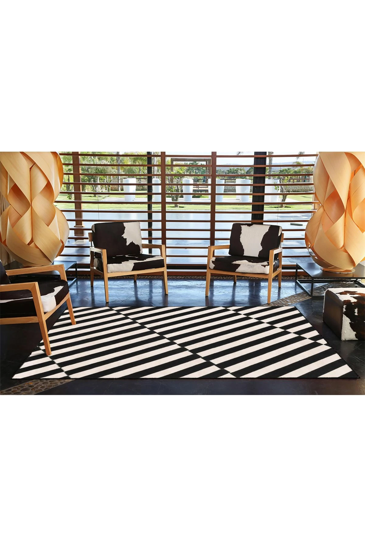 Modern Siyah Krem Çapraz Desenli Renkli Dekoratif Halı miravip605