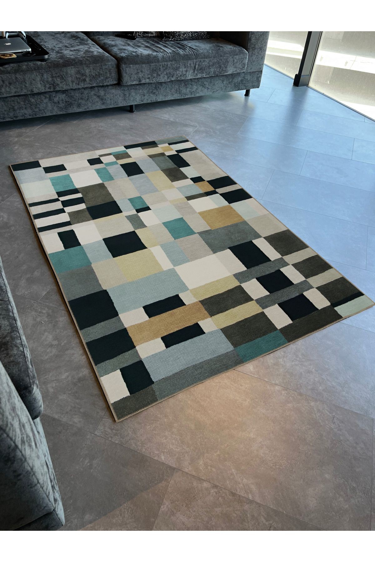 Mavi Siyah Temalı Çizgi Karma Geometrik Şekil Desenli Modern Dekoratif Halı 2051