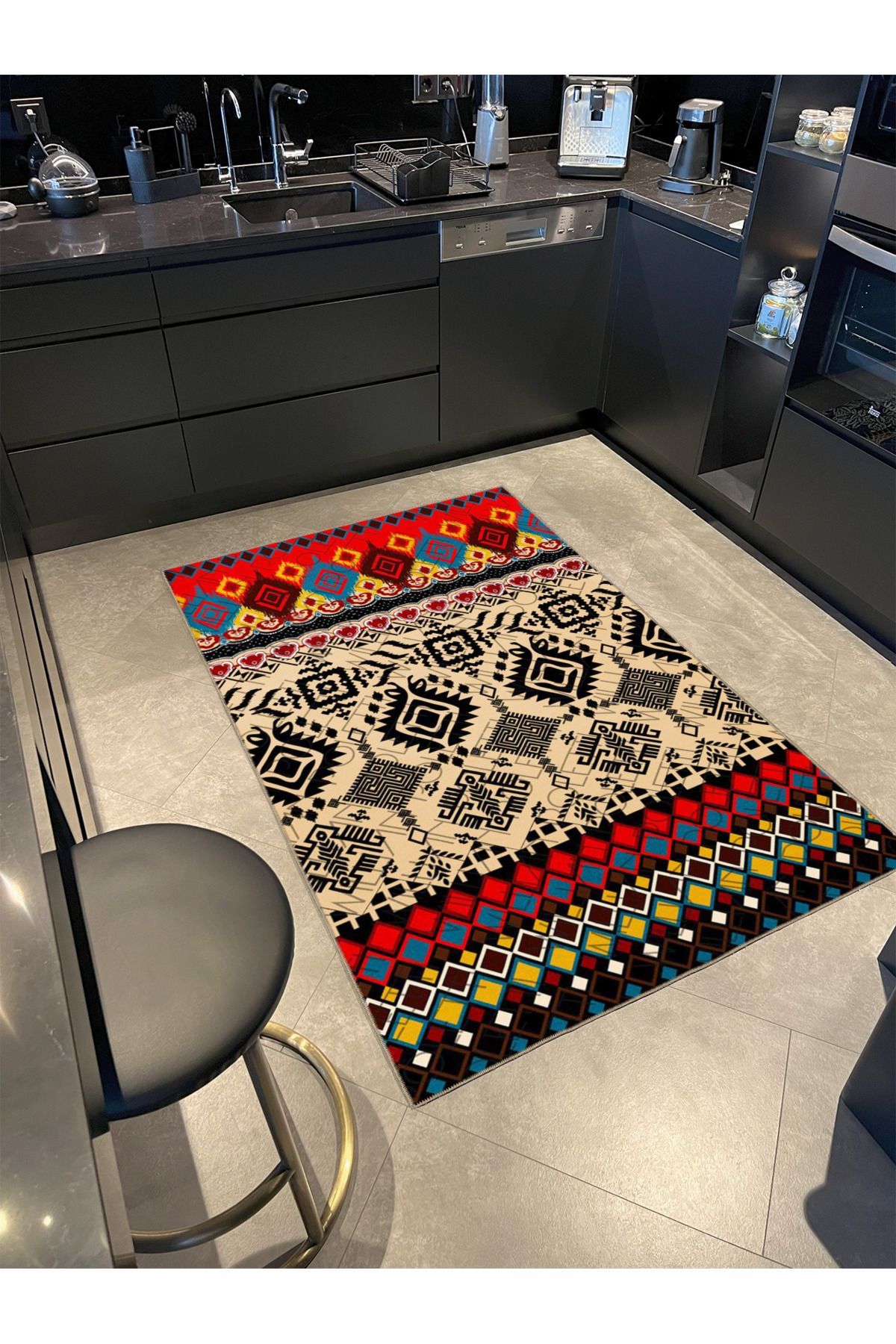 Çok Renkli Motifli Etnik Figür Desenli Vintage Dekoratif Halı 4717