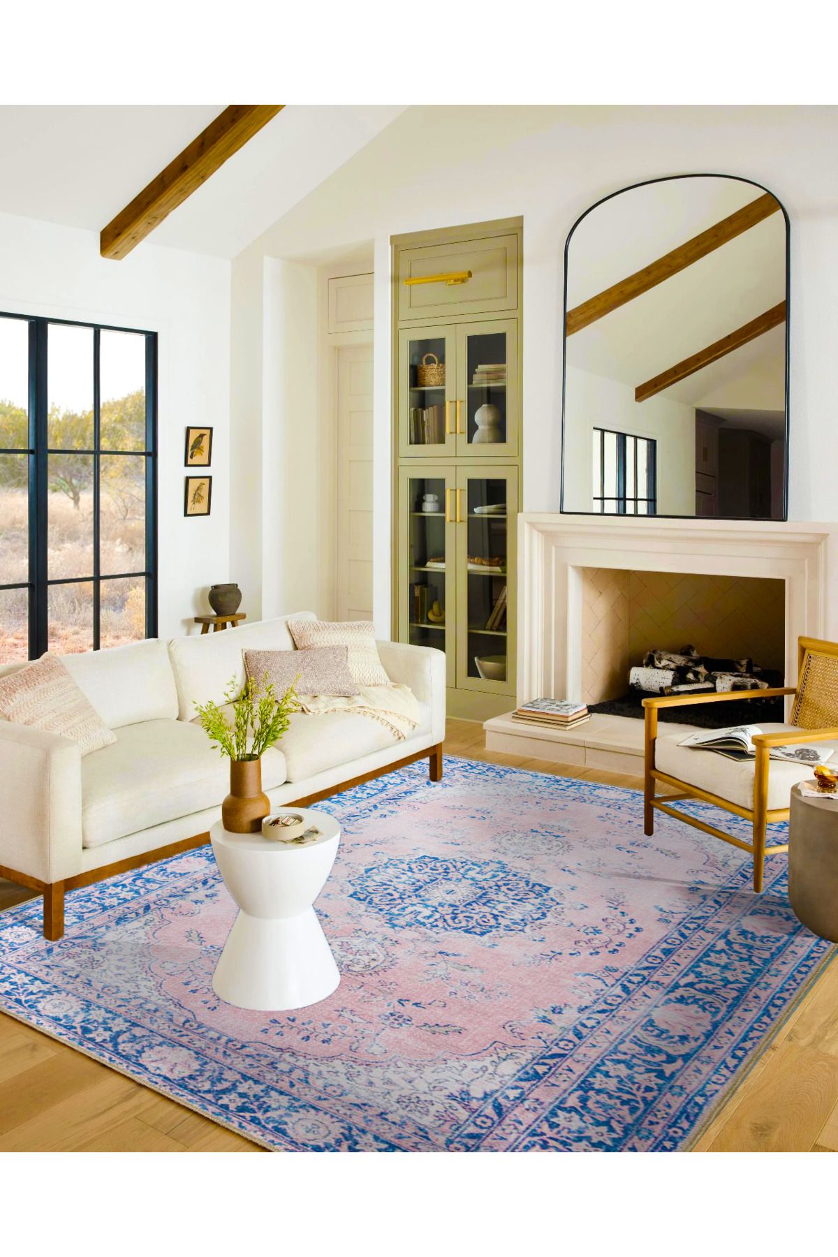 Geleneksel Temalı Mavi Pembe Renkli Dekoratif Halı ve Yıkanabilir Halı miravip9615