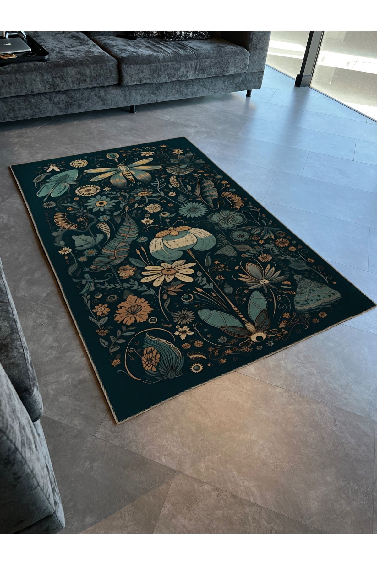 Koyu Ton Çok Renkli Karma Etnik Çiçek ve Gül Desenli Modern Dekoratif Halı 2332
