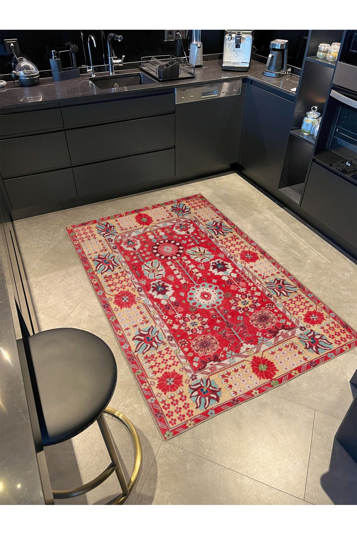 Geleneksel Kırmızı Botanik Temalı Desenli Dokuma Taban Halı ve Yıkanabilir Halı aloha48