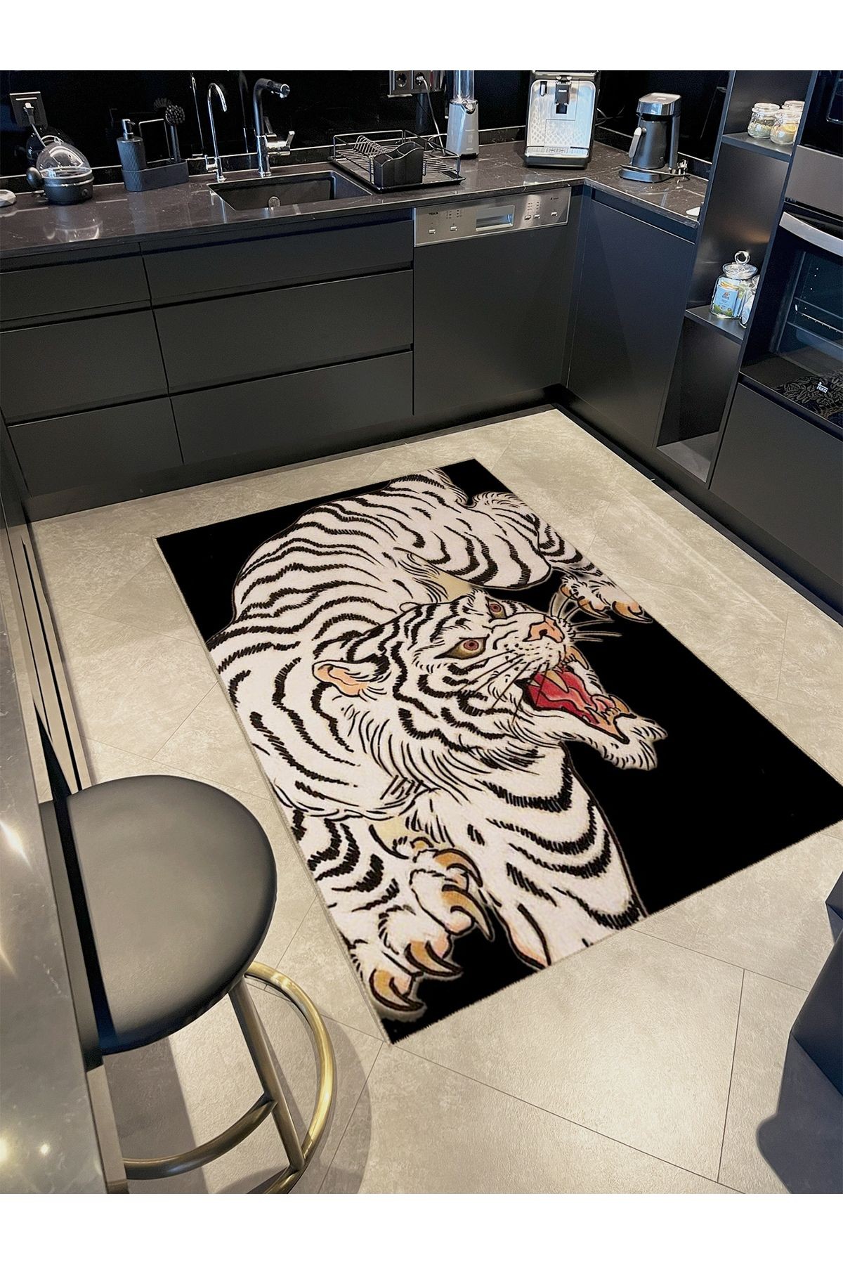 Seda Koleksiyonu Siyah Temalı Vahşi Hayvan Desenli Dokuma Taban Modern Dekoratif Halı seda32