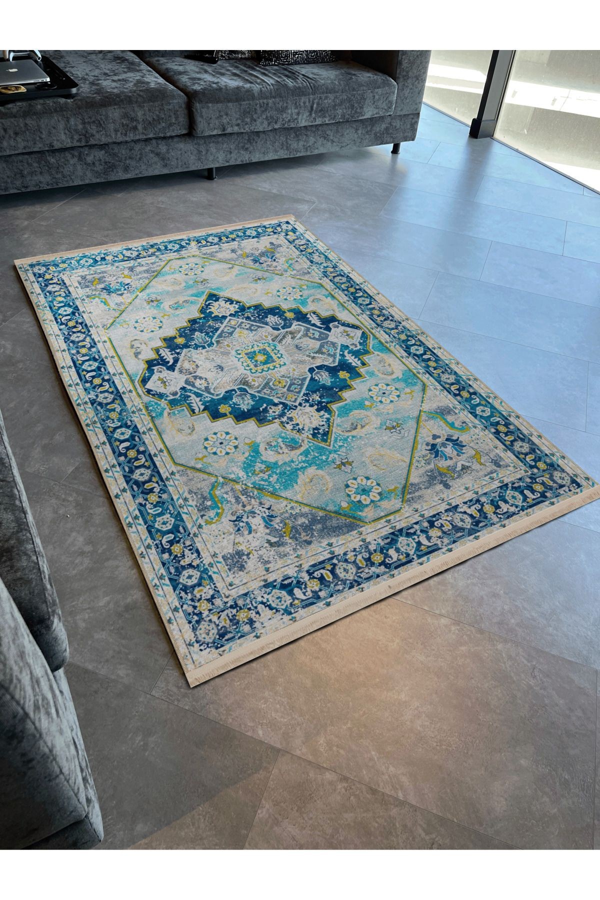 Mavi Temalı Geleneksel Motif Etnik Çiçek Desenli Kreatif Vintage Dekoratif Halı 2617