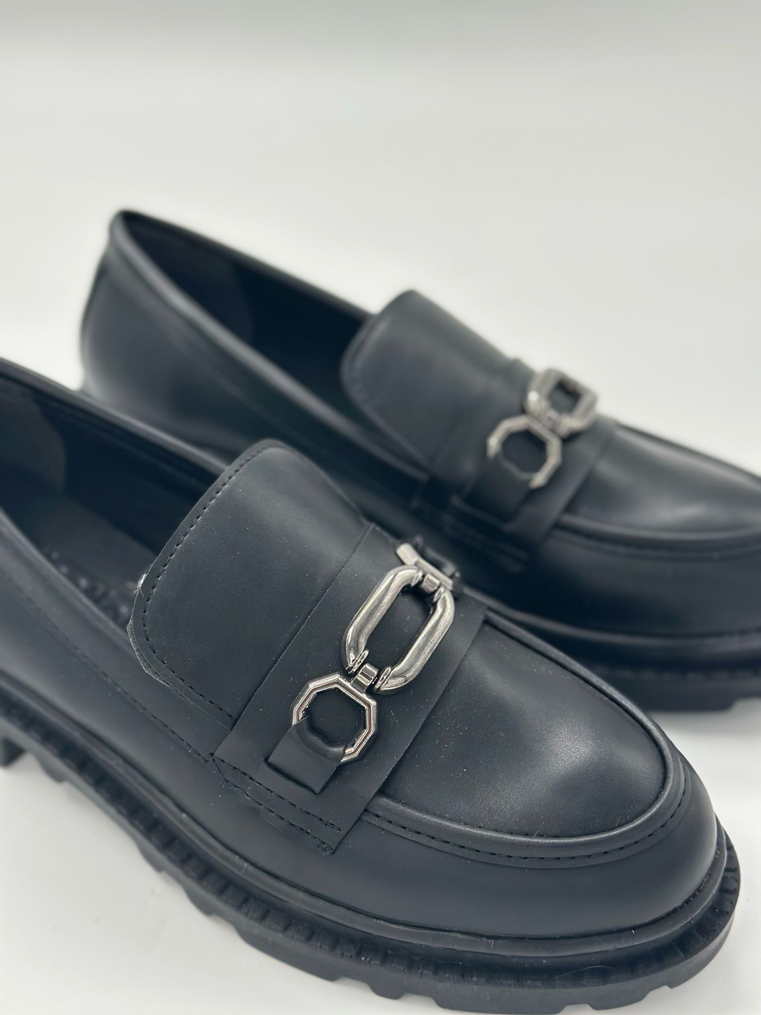 OVAL SİLVER TOKALI GÜNLÜK LOAFER AYAKKABI KOD 8470