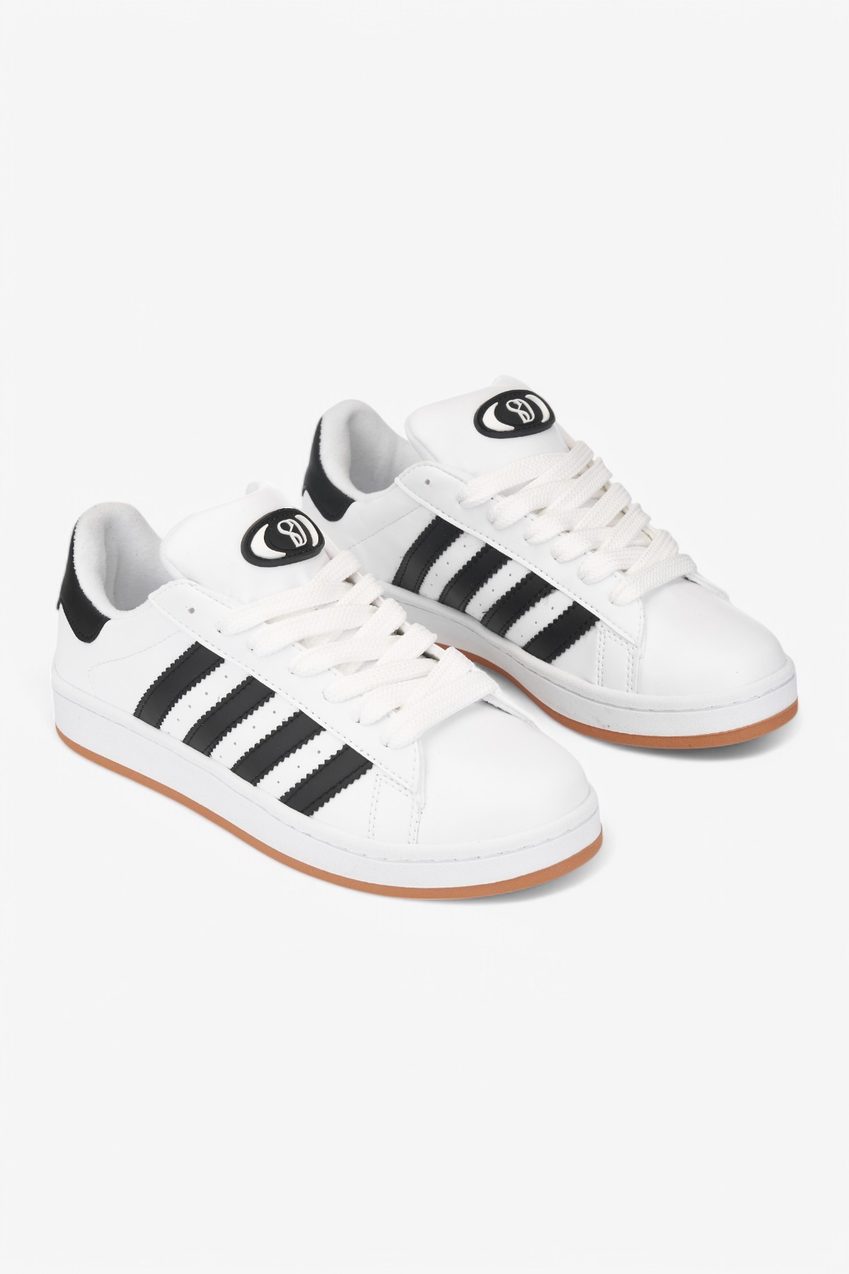 KADIN BEYAZ SİYAH ORTAPEDİK TABAN GÜNLÜK SPOR AYAKKABI SNEAKER KOD 2300