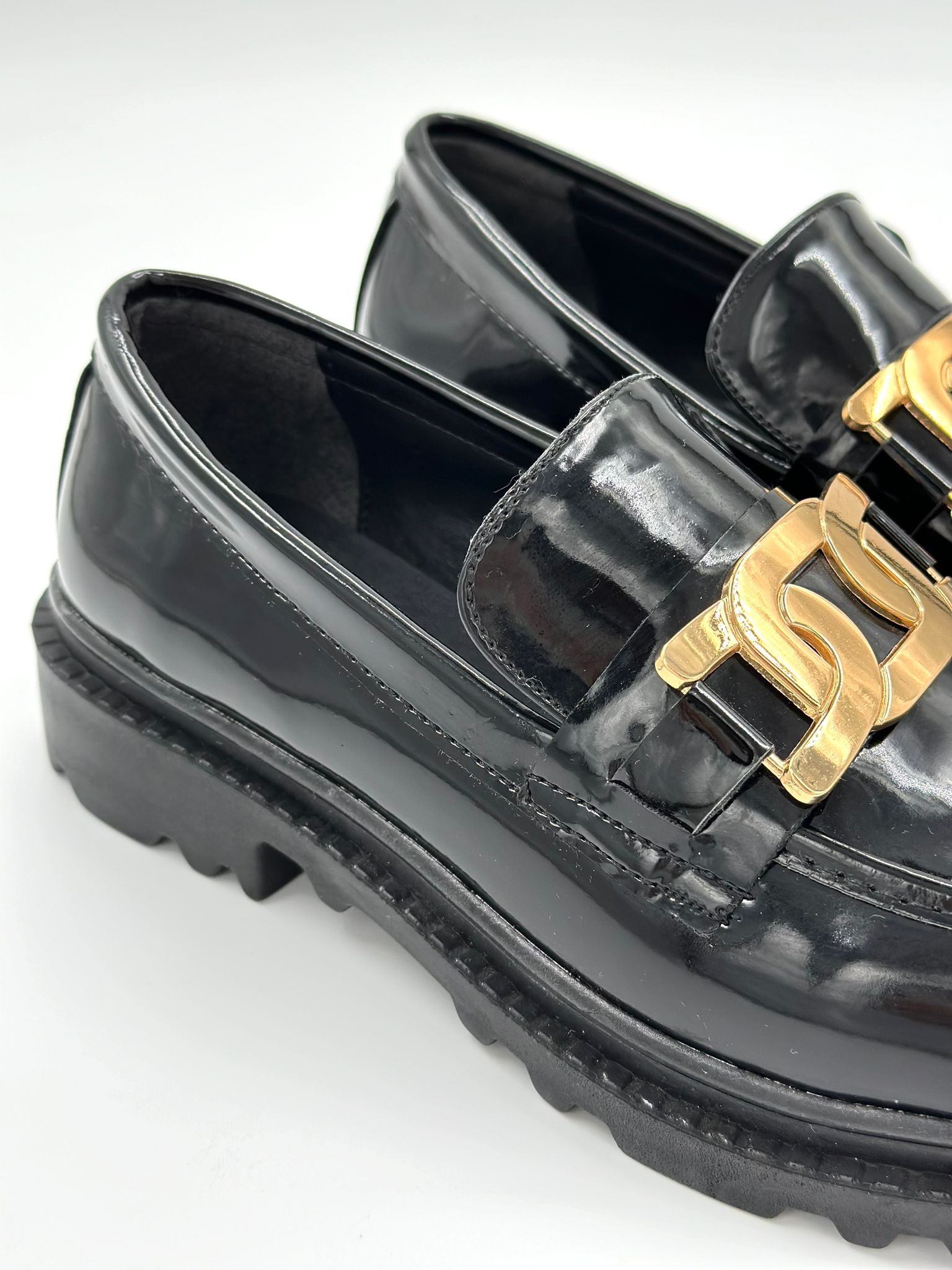 ZİNCİR GOLD DETAYLI LOAFER KOD 8245