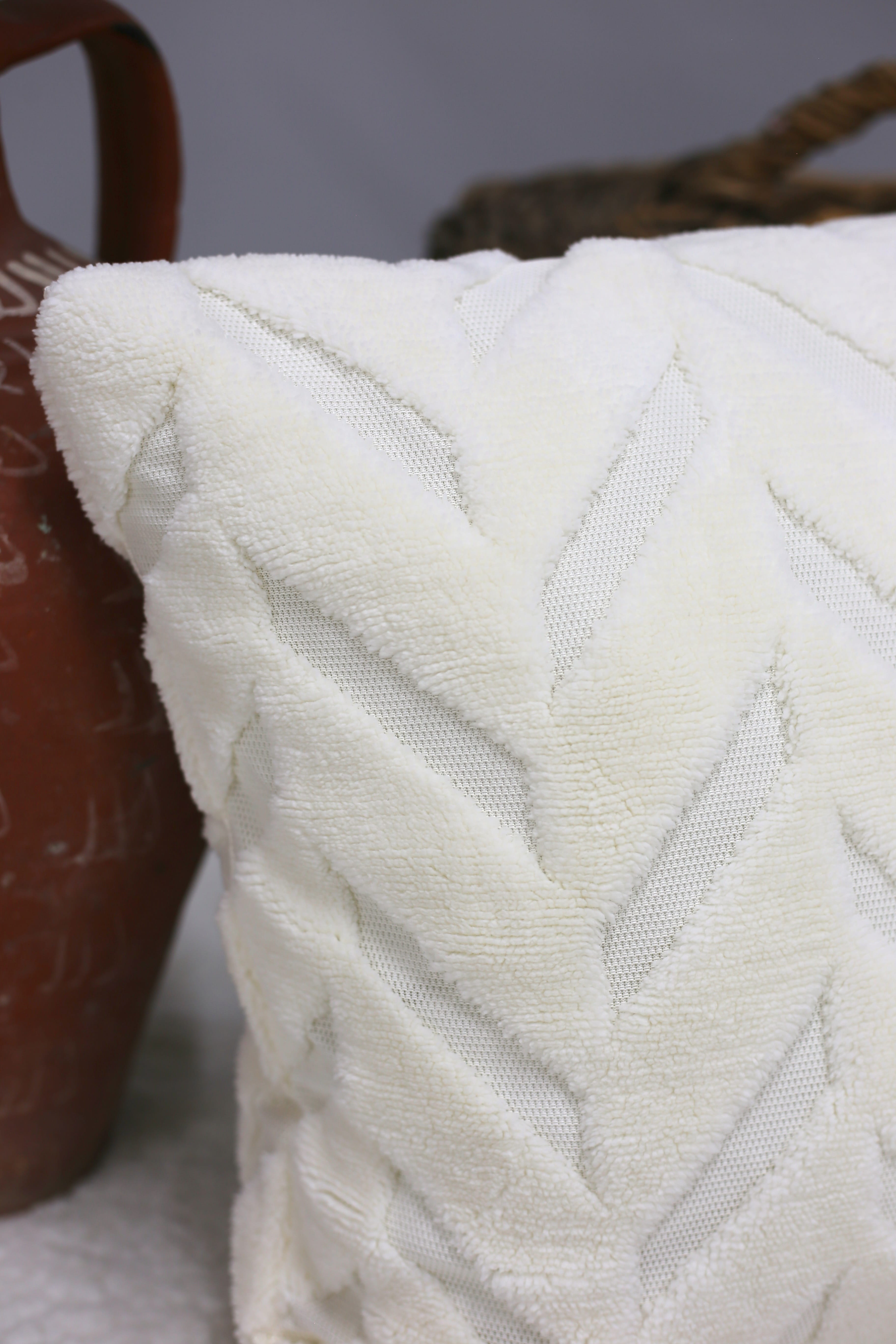 Chevron | Welsoft Jakarlı Dekoratif Kırlent Kılıfı 43x43 cm 