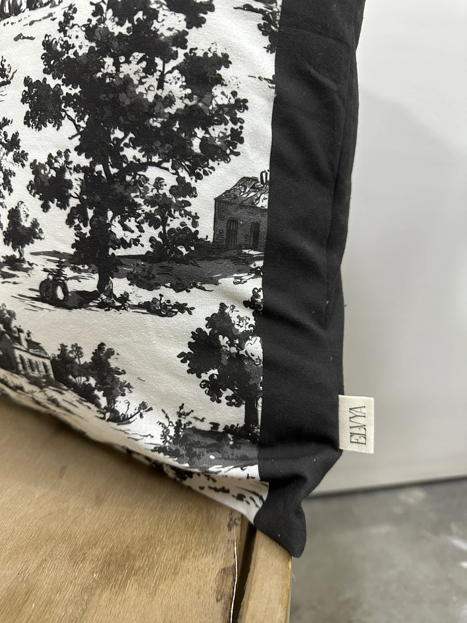 Toile De Jouy Monet Kırlent Kılıfı 43x43 cm | %100 Pamuk Dijital Baskılı | Country Tarzı Fransız