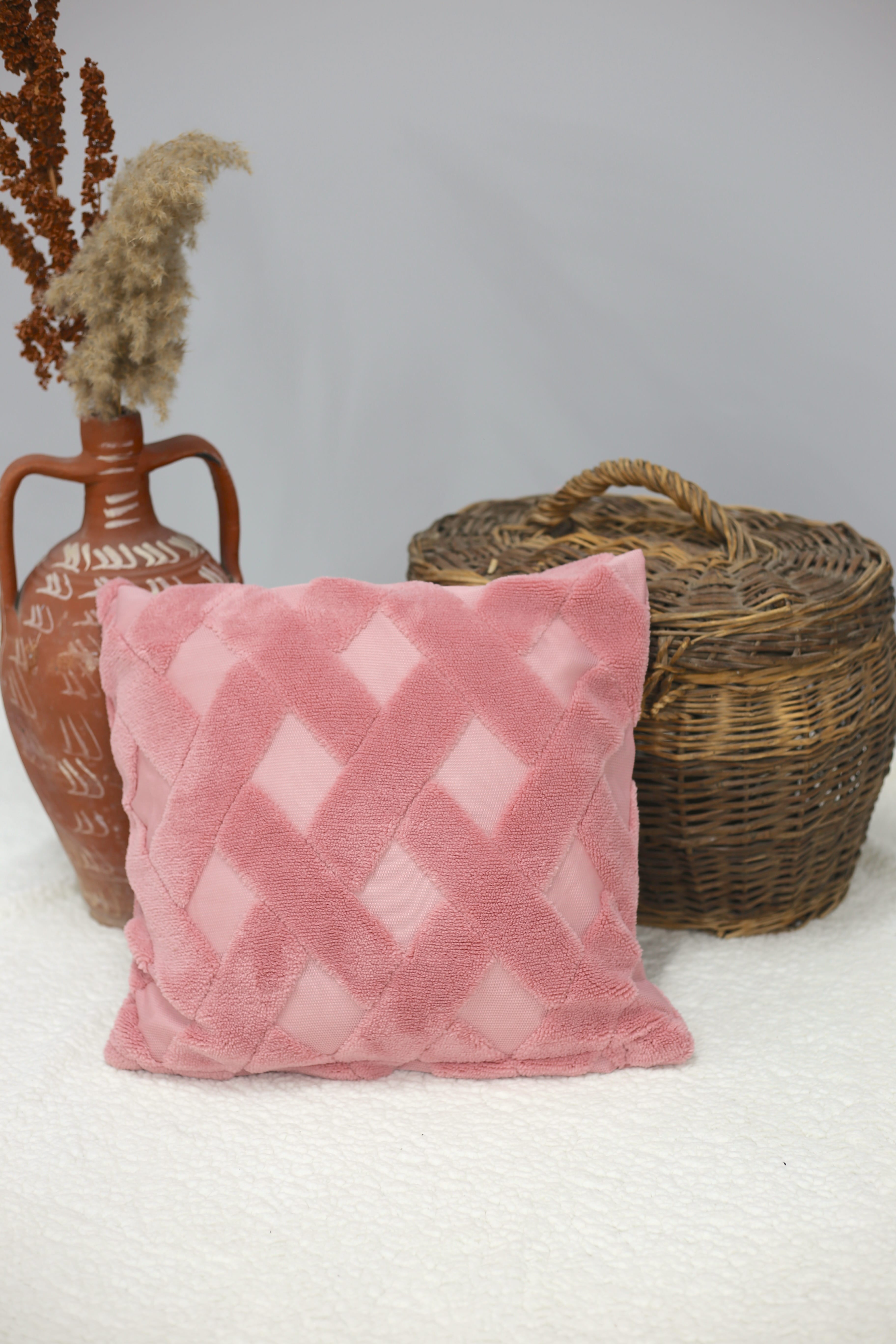 Cross | Welsoft Jakarlı Dekoratif Kırlent Kılıfı 43x43 cm