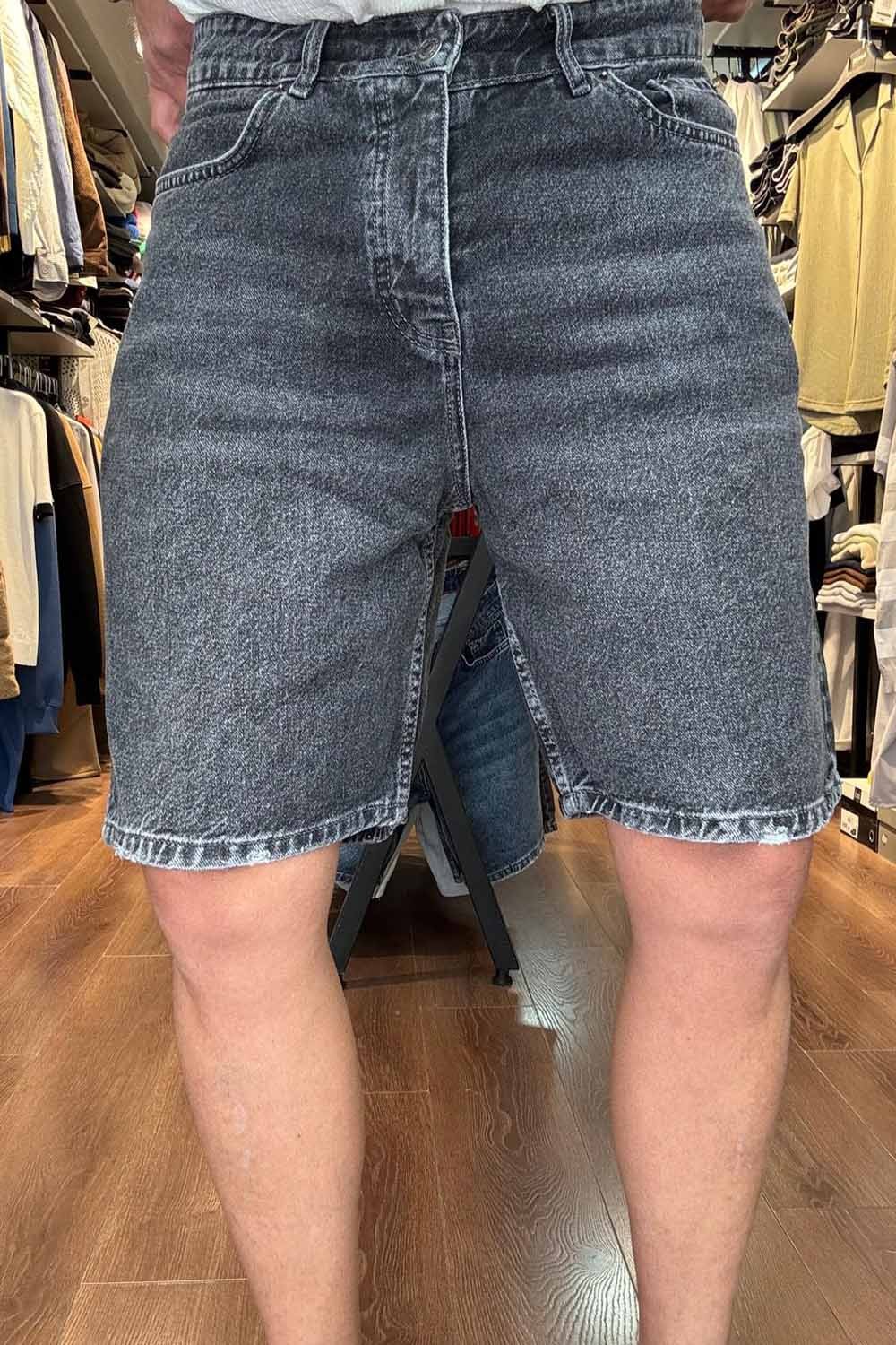 Erkek Antrasit Taşlamalı Boyfriend Kalıp Denım Şort ŞRT264