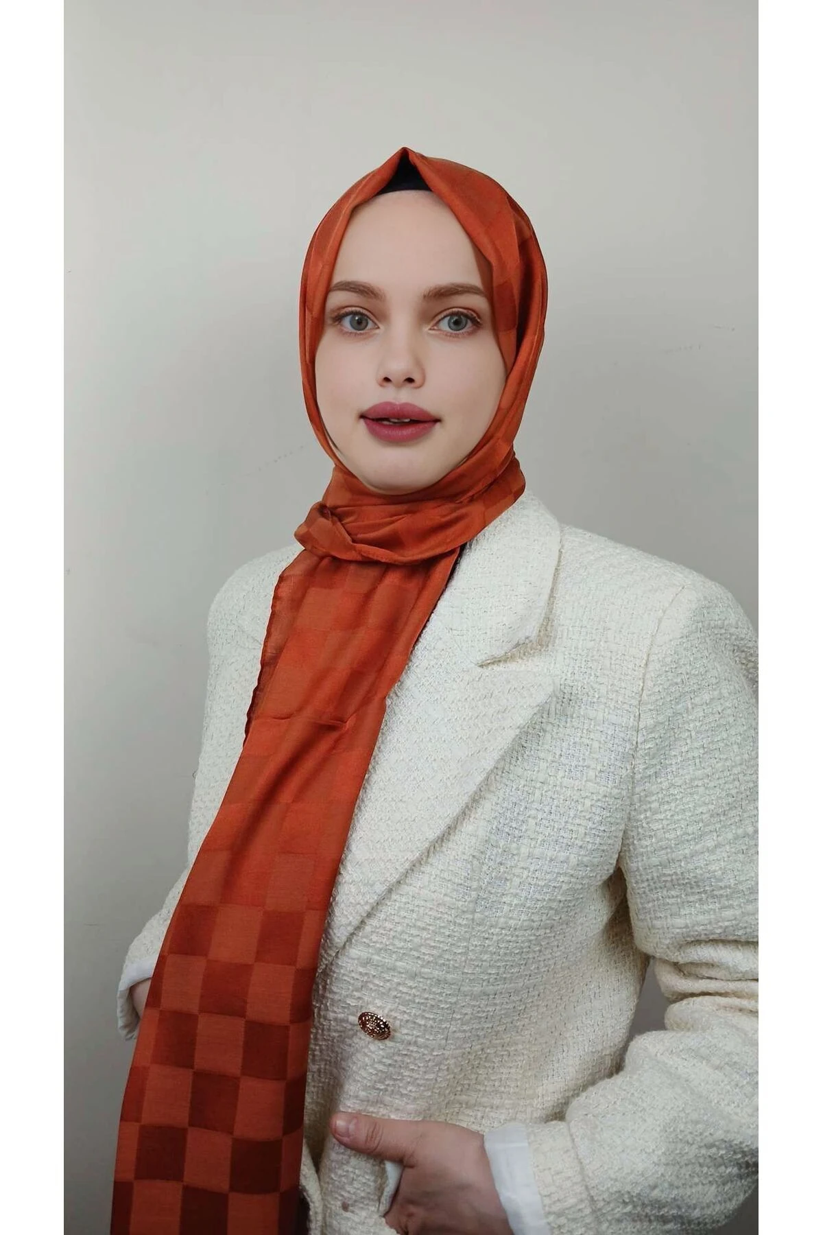 Kiremit Damalı ve Jakarlı Şal