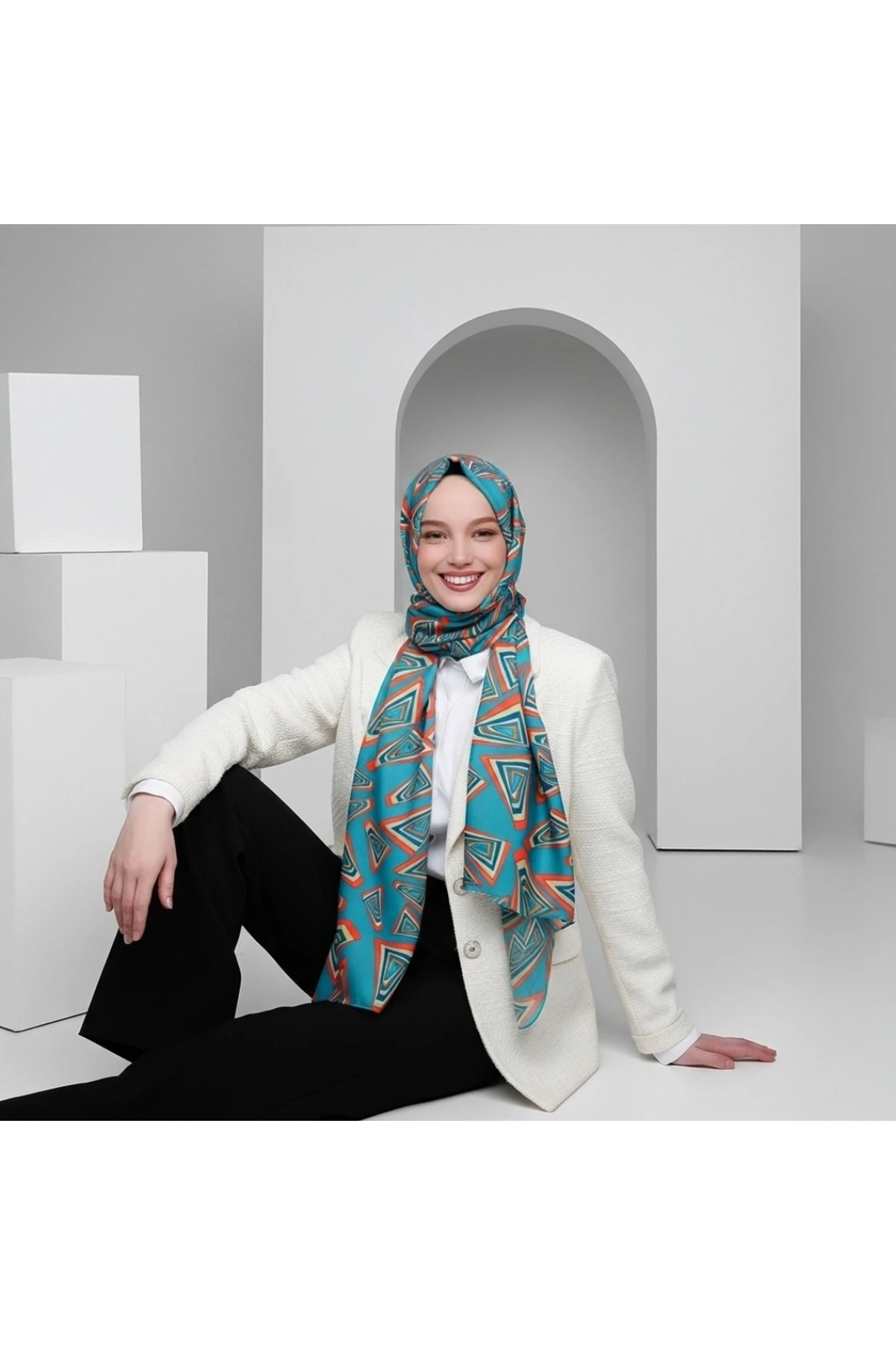 Geometrik Desenli Yeşil Şal