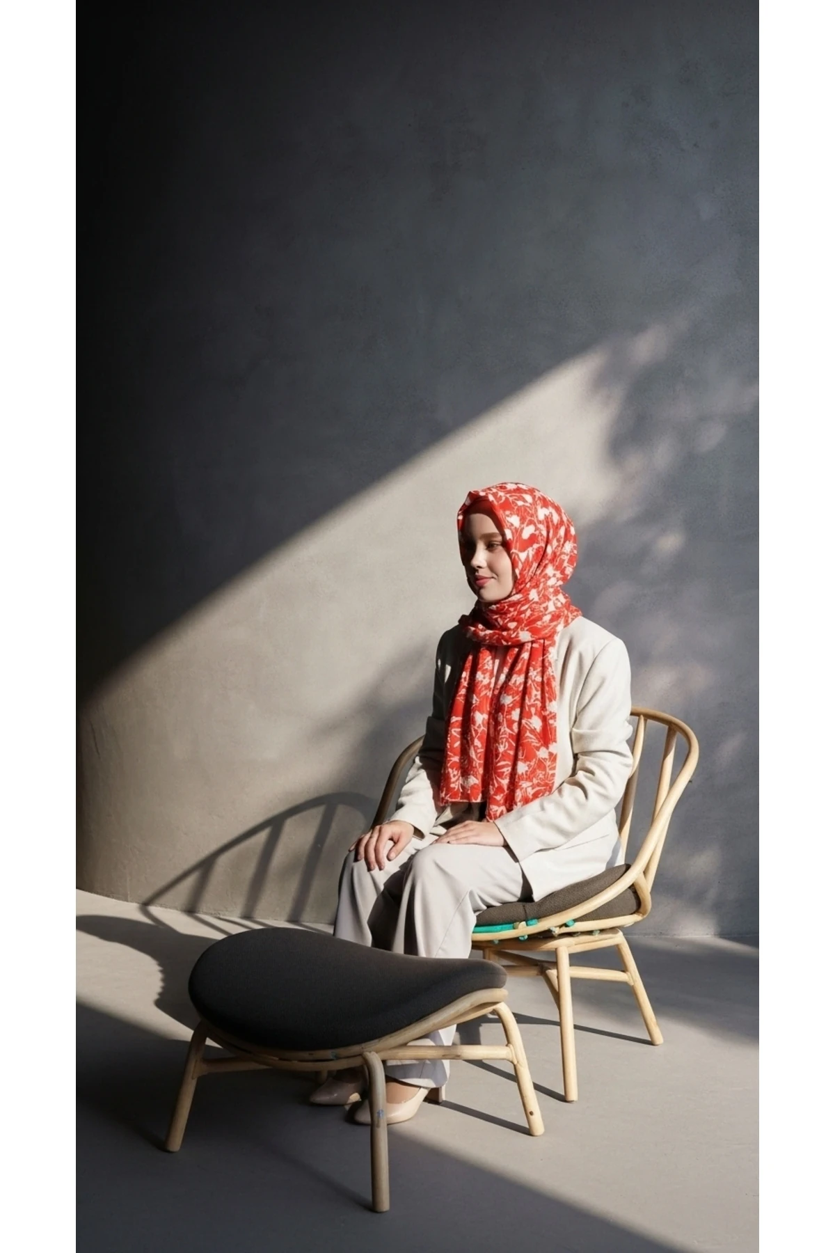 Turuncu Çiçek Desenli  Şal