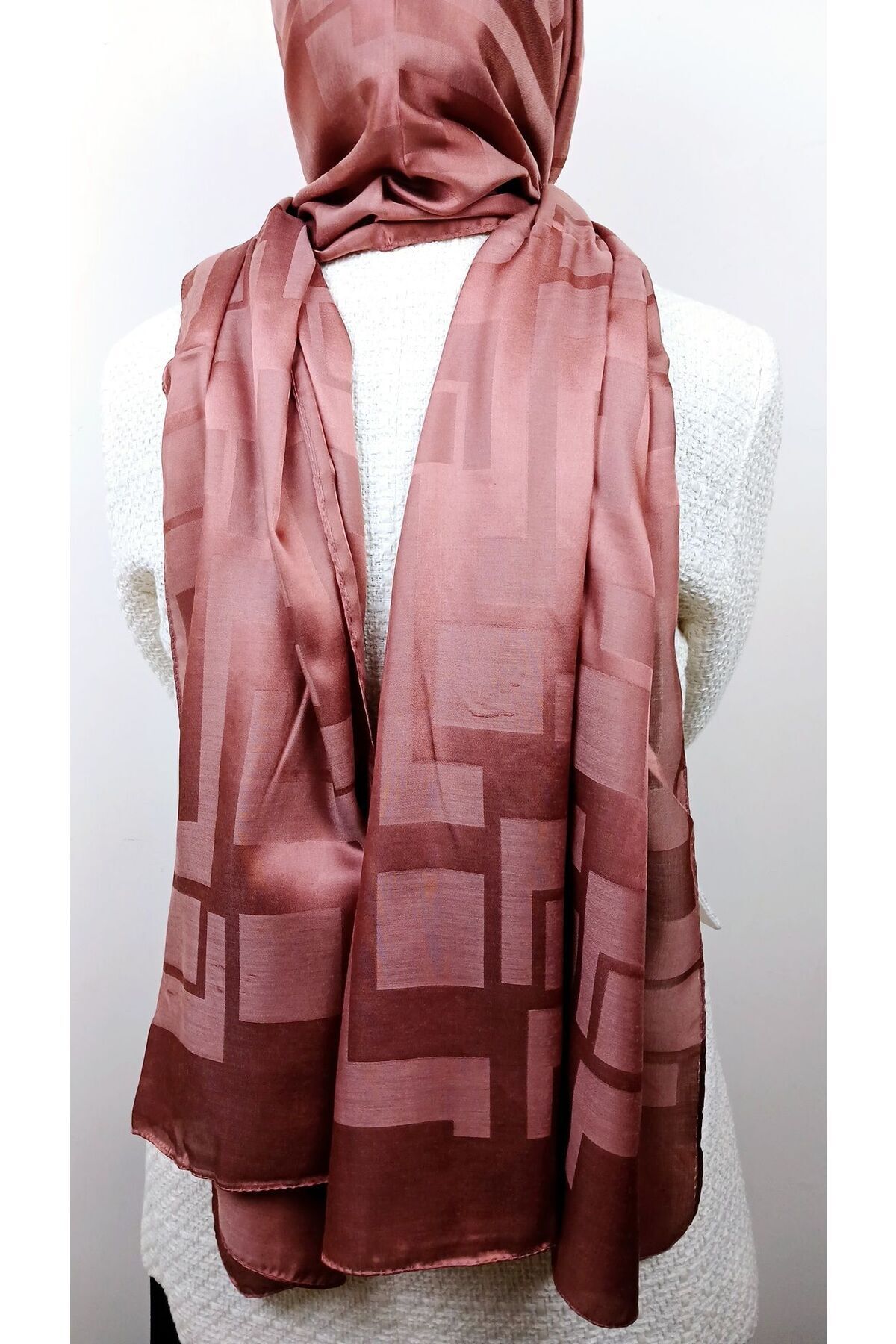 Kiremit Dörtgen Desenli Jakarlı Şal