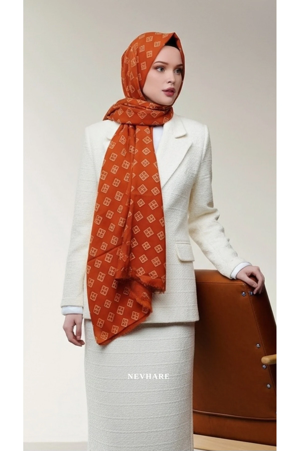 Nevdesen  Kiremit Şal