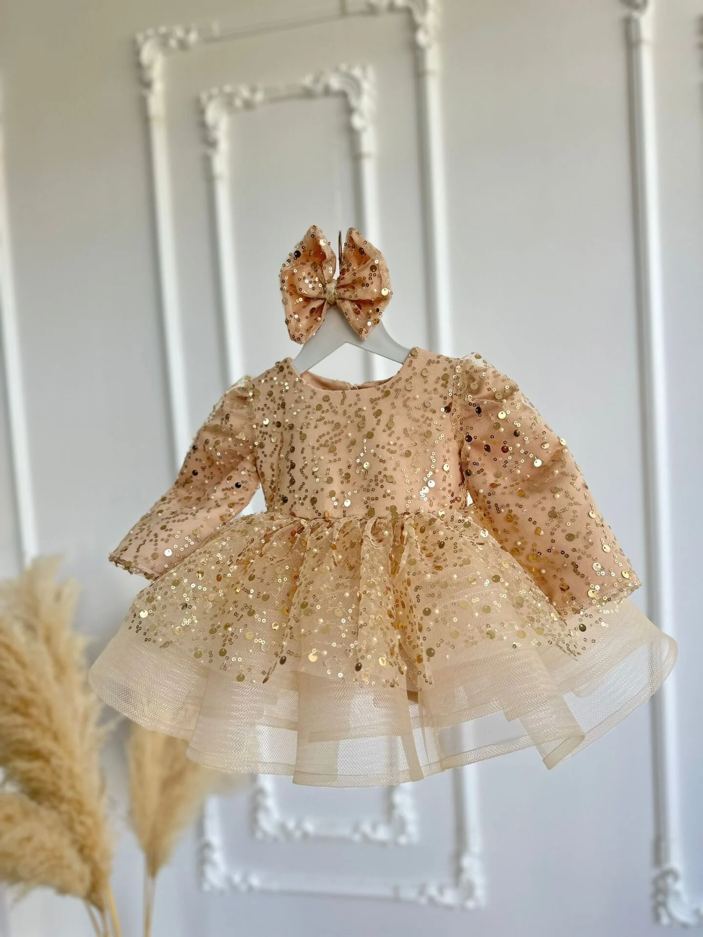 Altın Lale Işıltılı Elbise Bej