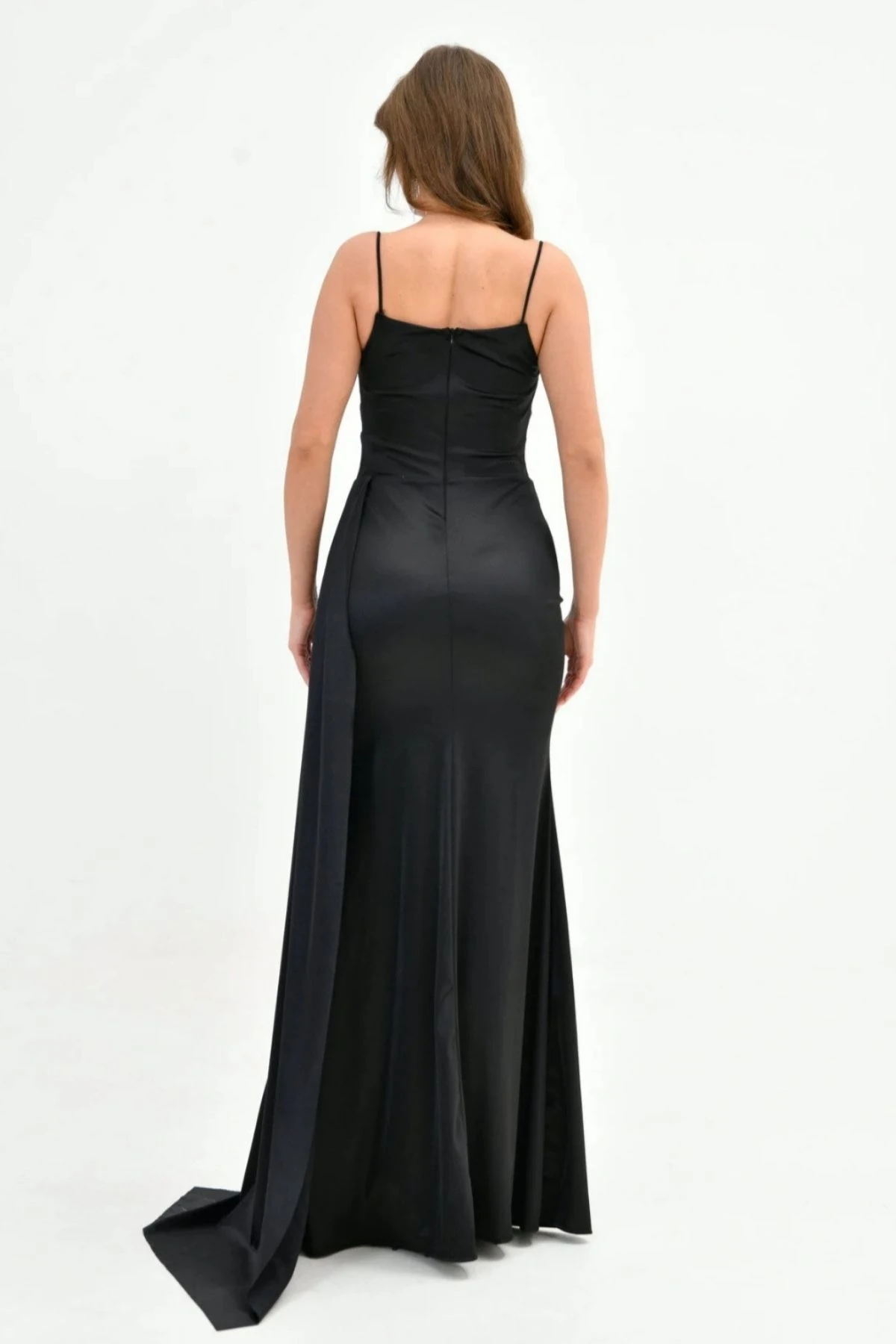 Saten Kumaş Önü Pileli Askılı Balık Abiye Elbise