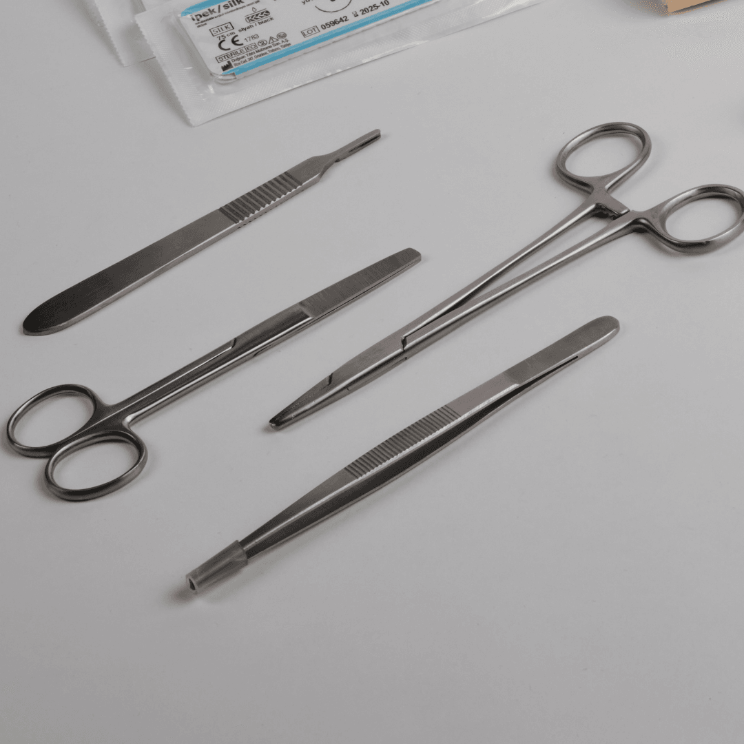 Surgical Instruments For Suture Training - Suture surgical instruments (4 pcs)