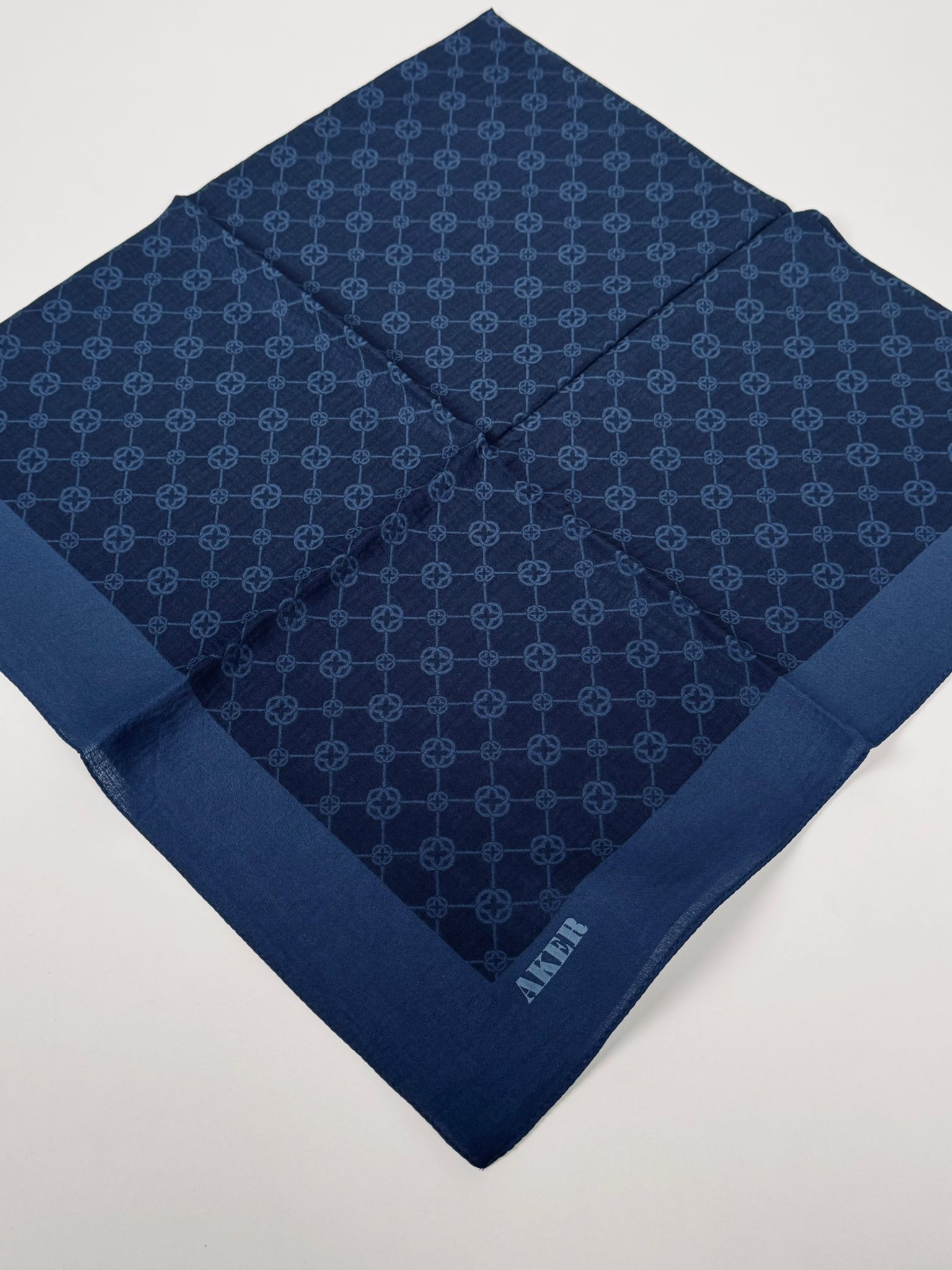 AKER Elegance Monogram Eşarp 921 (LACİVERT)