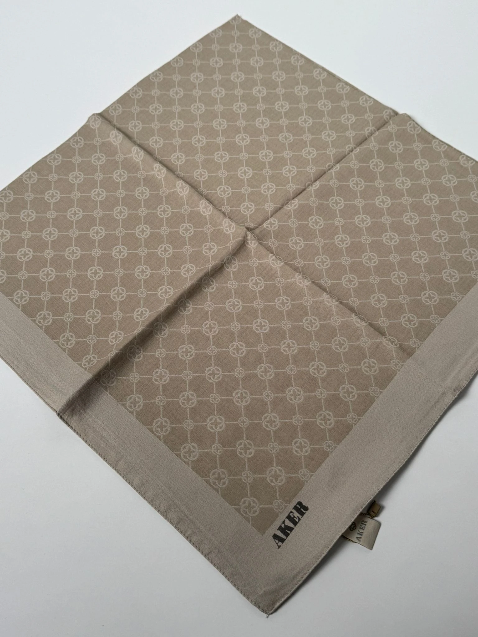 AKER Elegance Monogram Eşarp 933