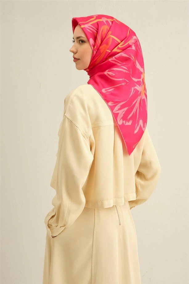 ARMİNE Sura İpek Eşarp 2025 Nostaji Yaz 9322D 09