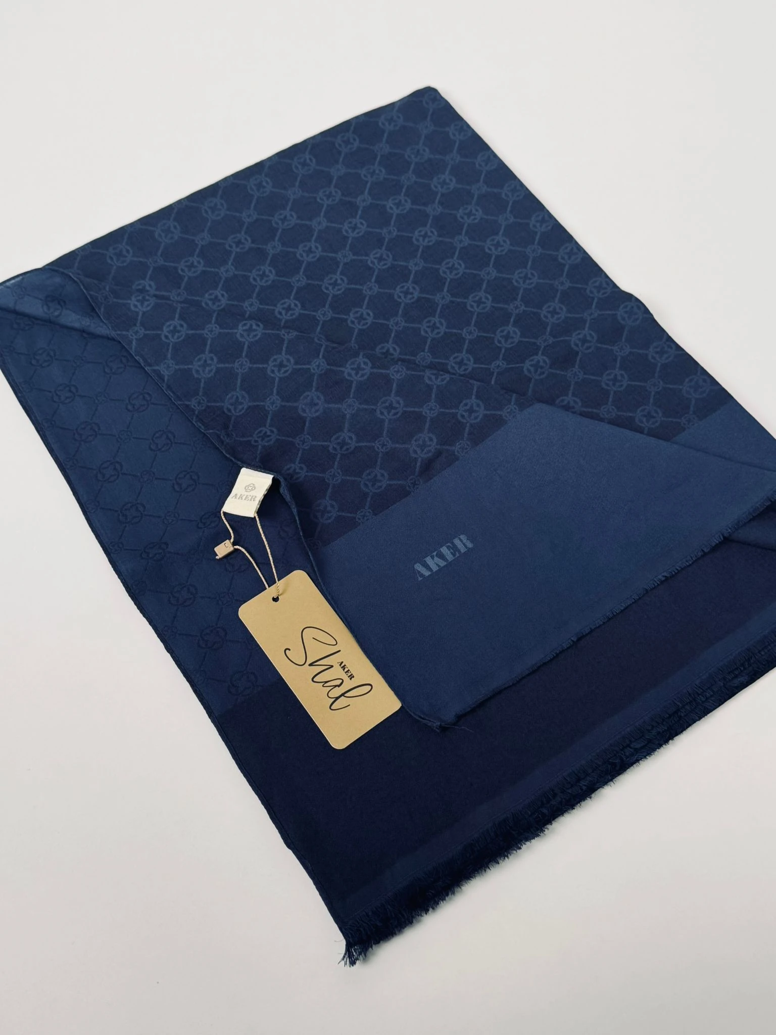 AKER Elegance Monogram Şal 921