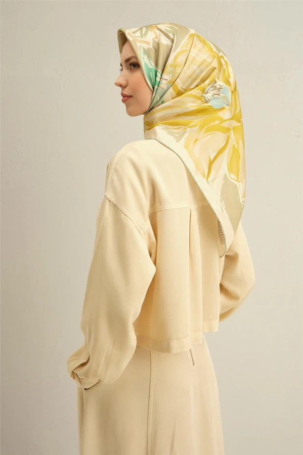 ARMİNE Sura İpek Eşarp 2025 Nostaji Yaz 9337D 83