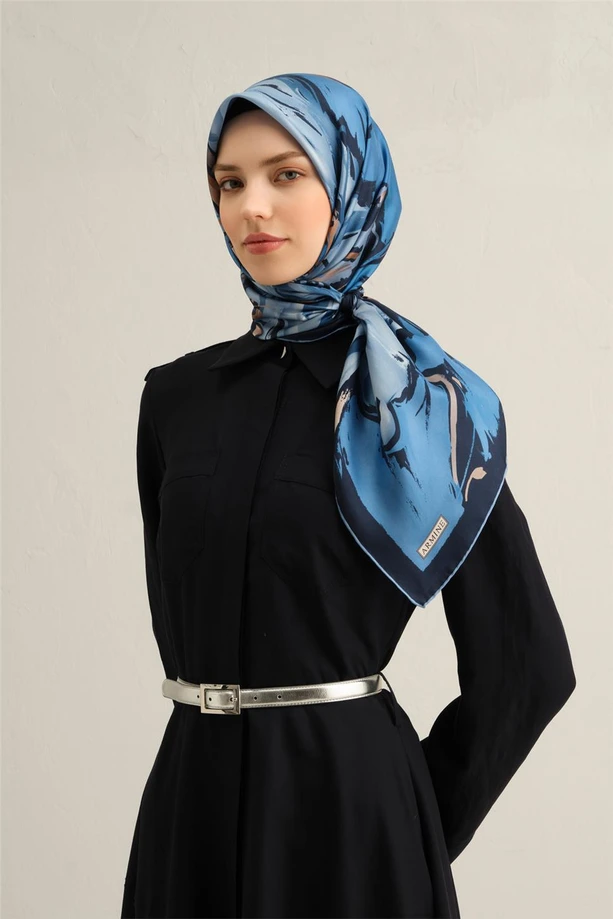 ARMİNE Sura İpek Eşarp 2025 Nostaji Yaz 9337D 81