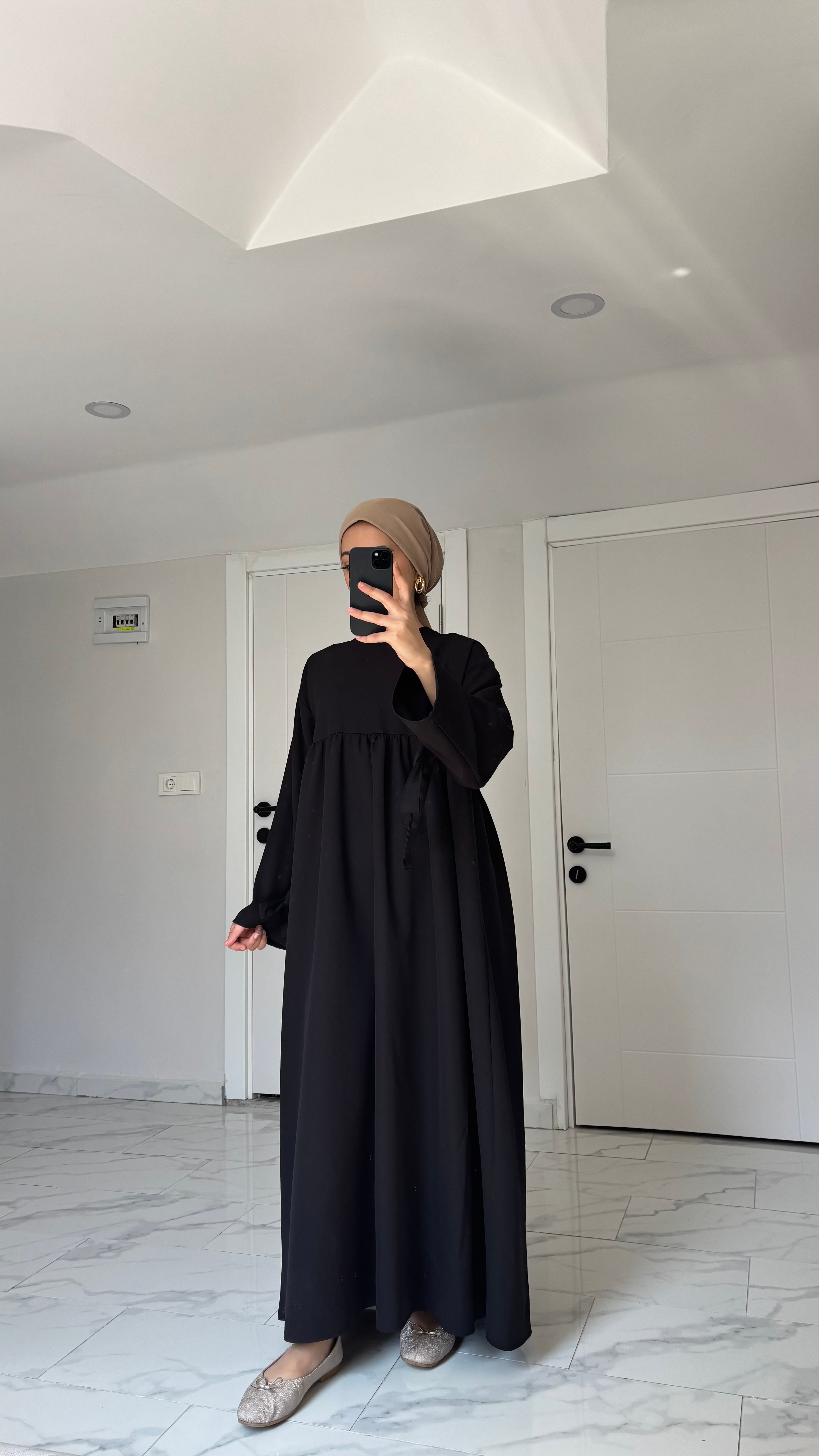 Raha Elbise - Siyah