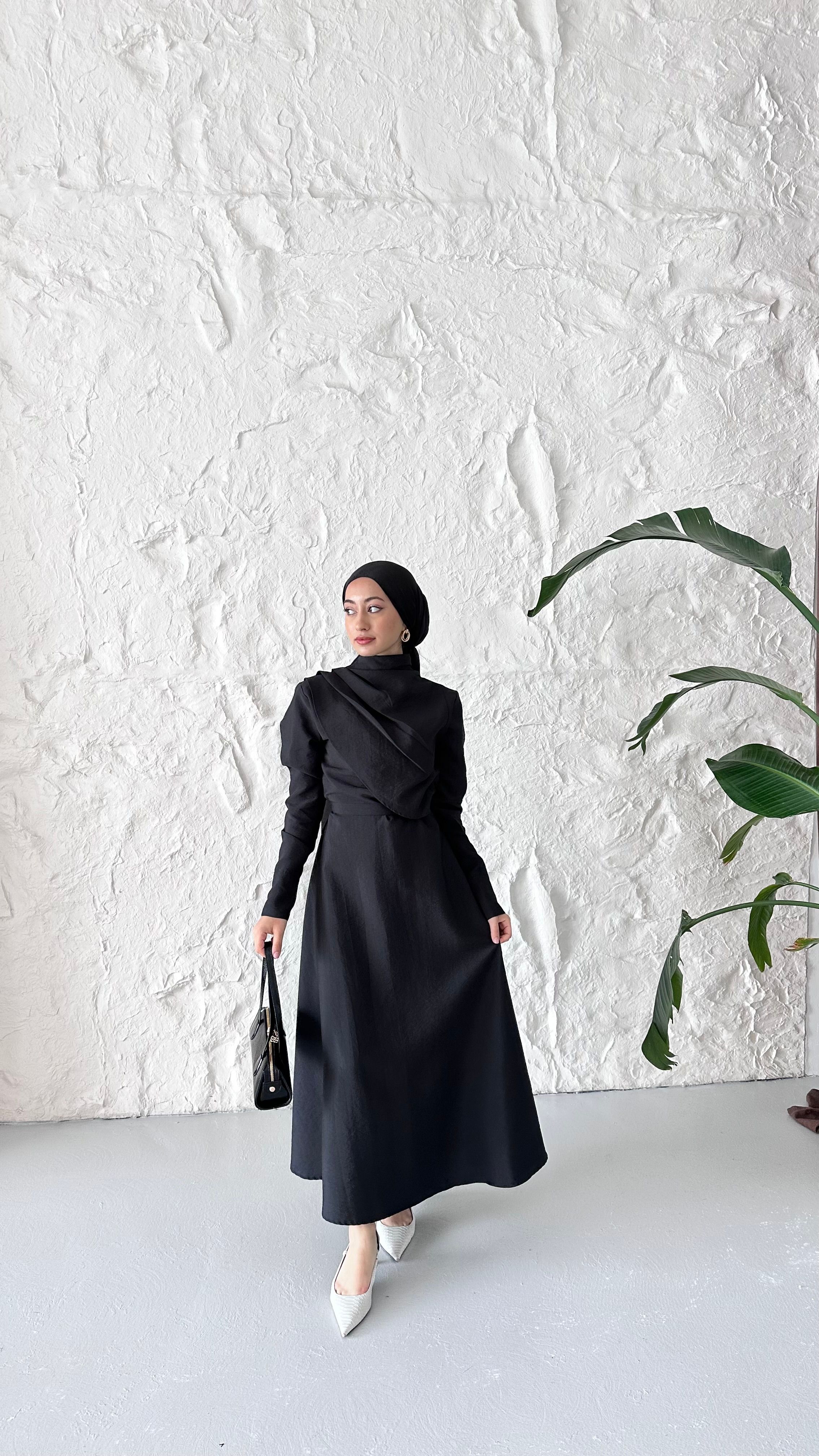Minimal Şıklık Elbise - Siyah