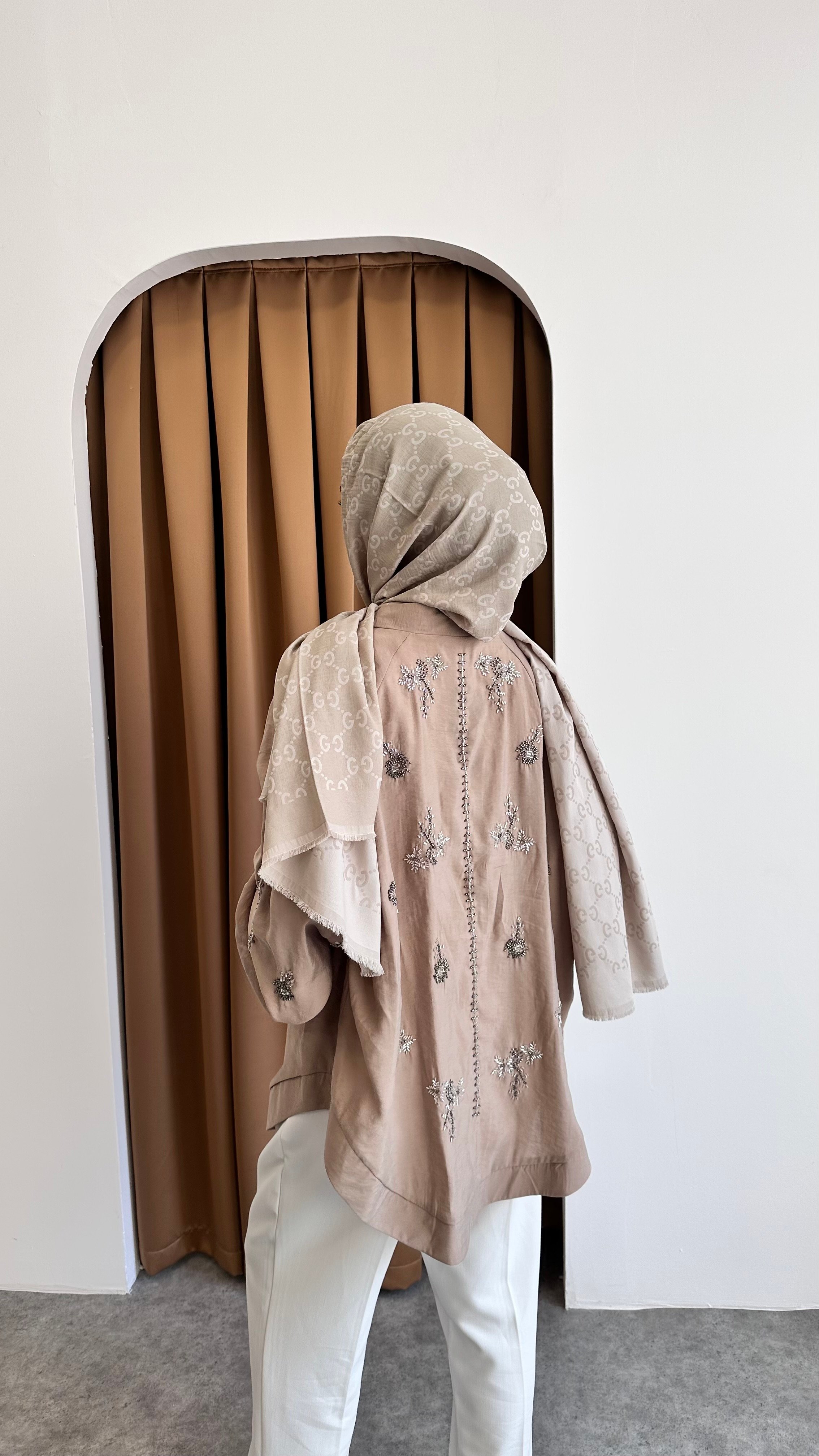 Taş detaylı kimono - Vizon