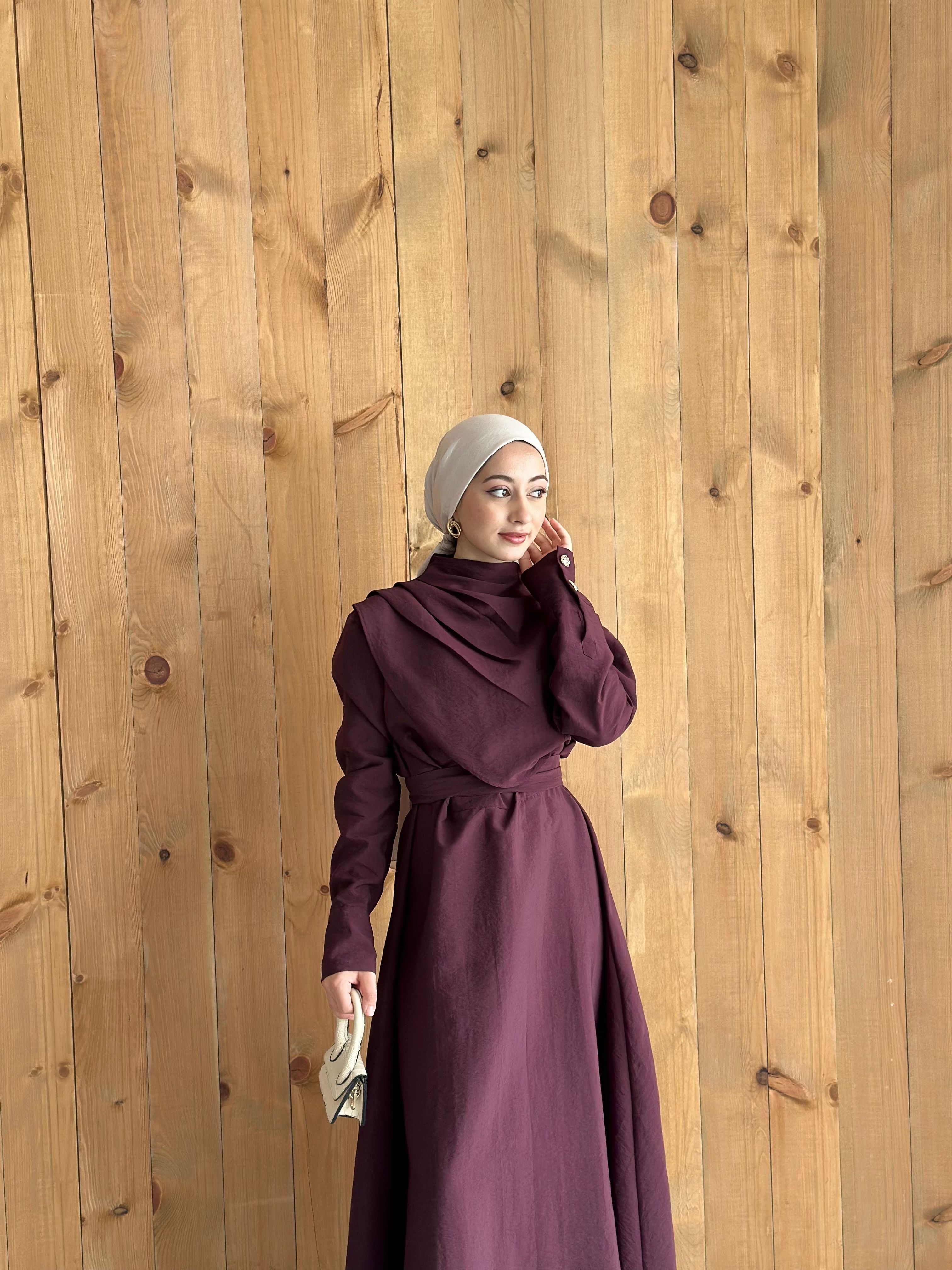 Minimal Şıklık Elbise