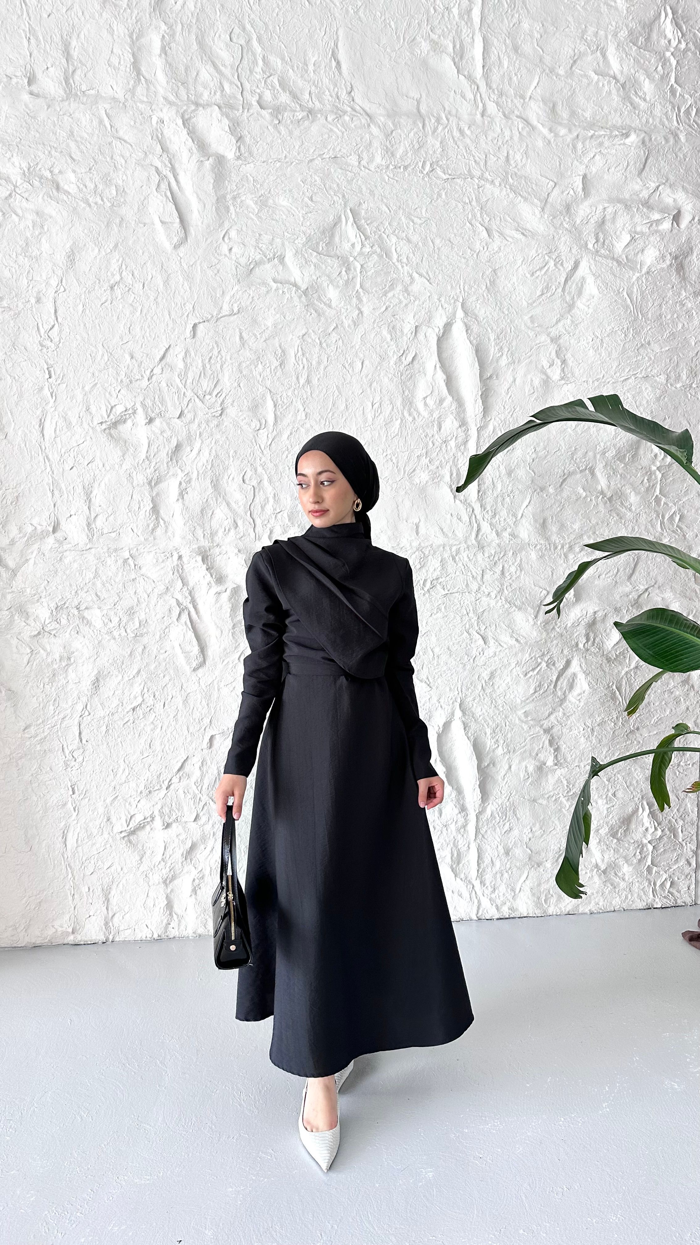 Minimal Şıklık Elbise - Siyah
