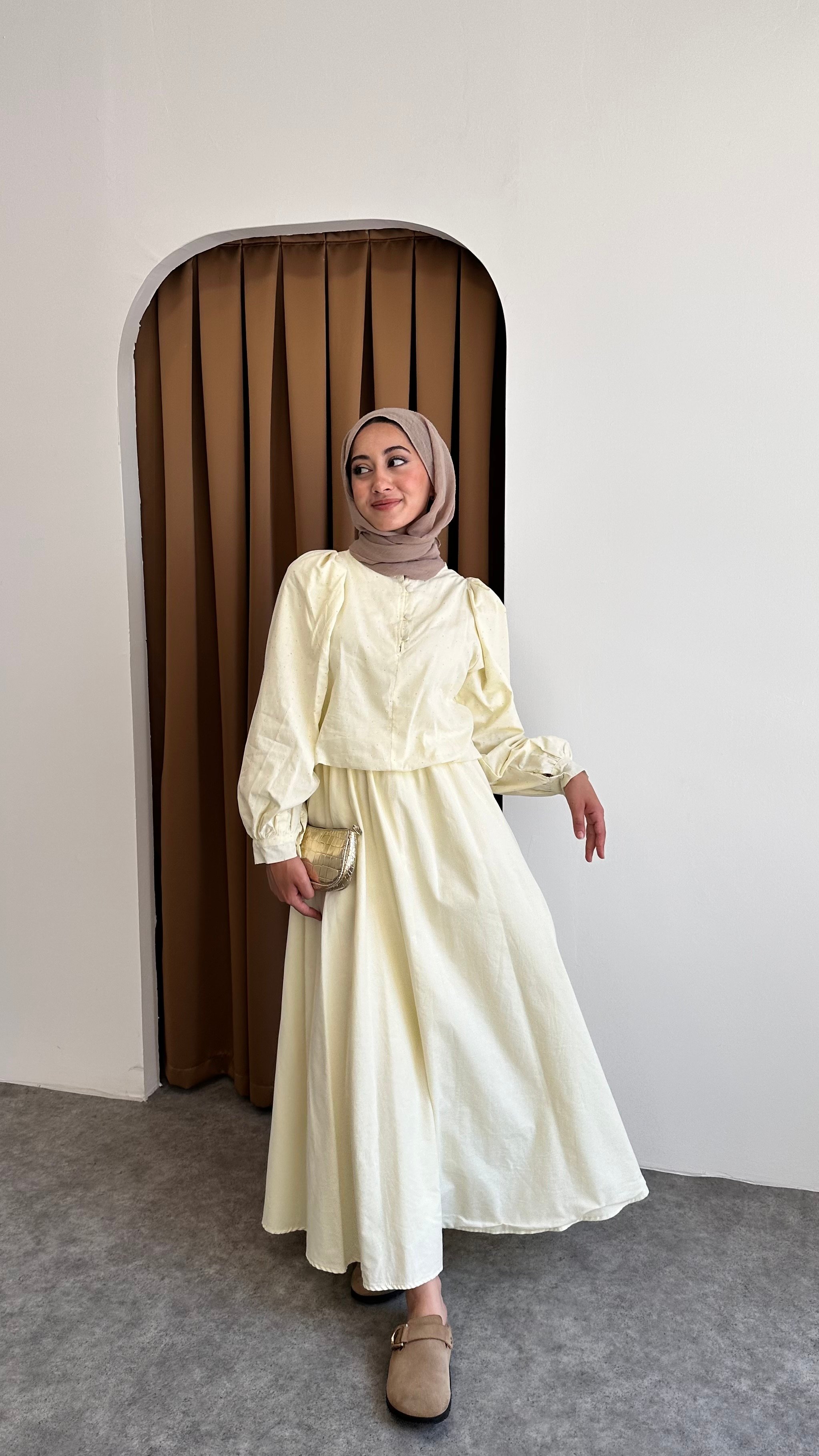Taşlı keten elbise - Sarı
