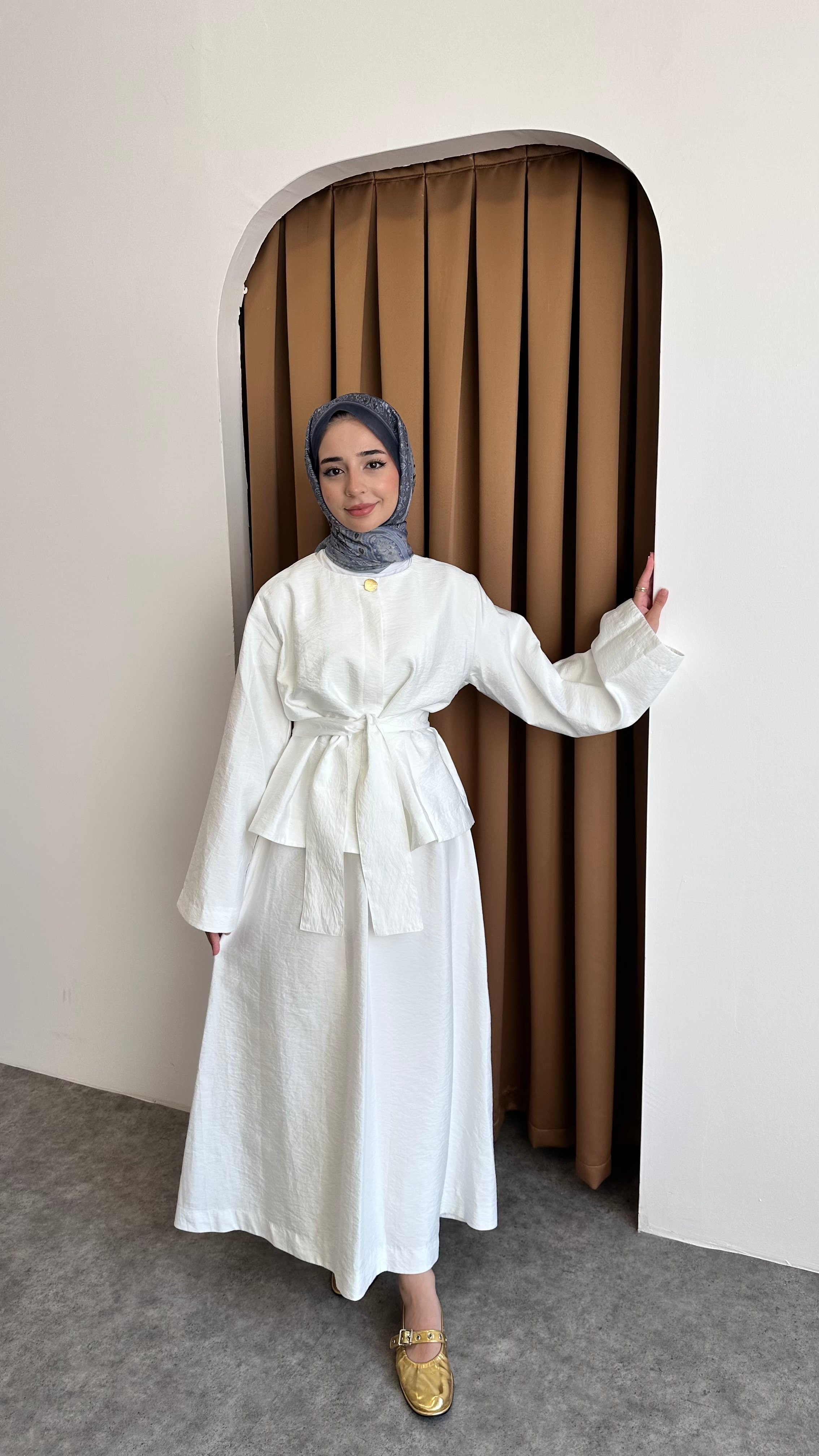 Lina Kuşaklı Takım - Beyaz